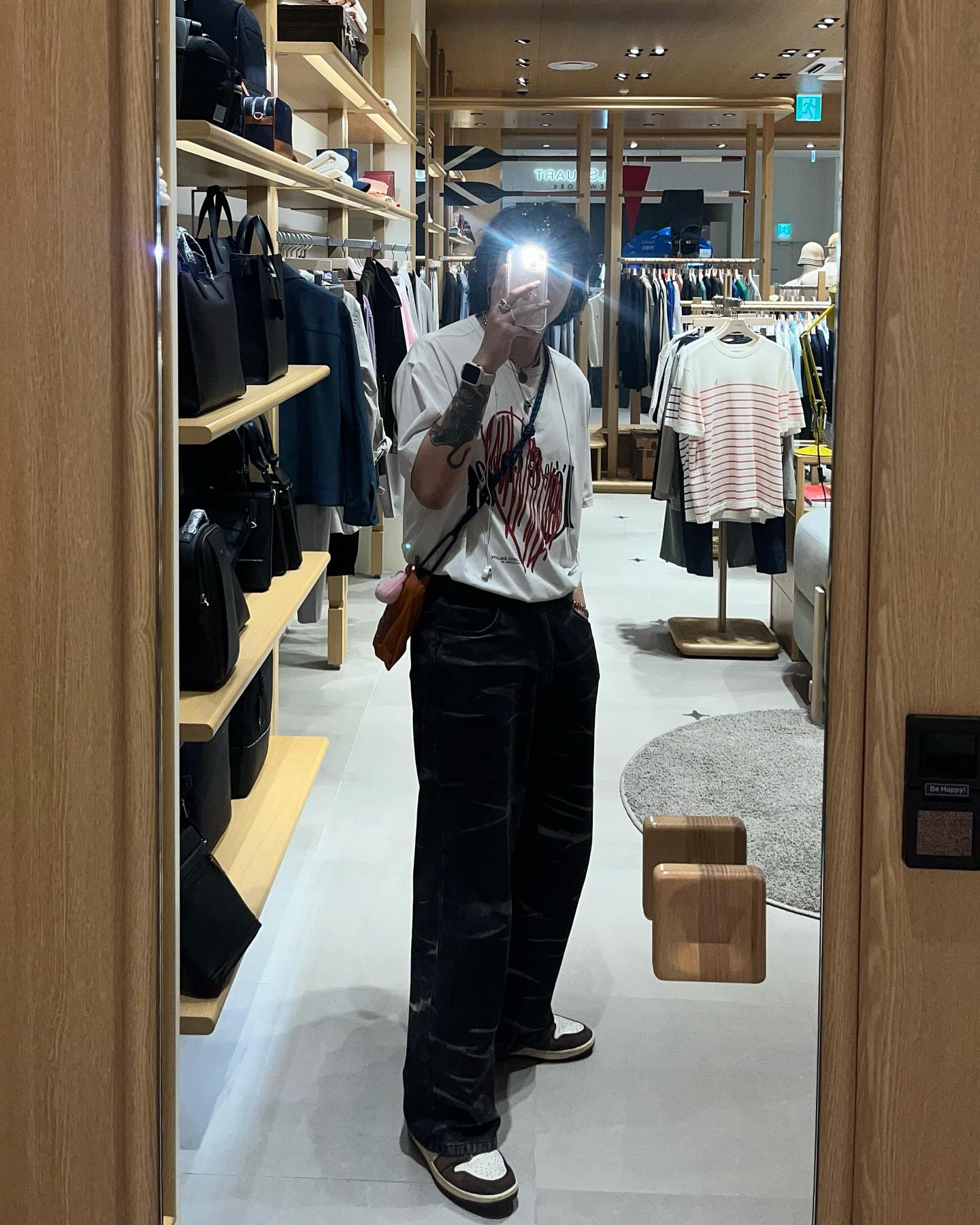 7월 끝
⠀

⠀
⠀
⠀
—#첫줄 
#following #f4f #followforfollowback 
#likeforfollow #likeforlikes #selfie ⠀
#selca #ootd #daily #fashion 
#데일리 #소통 #좋아요반사 #좋반 
#셀카 #셀피 #얼스타그램 #셀스타그램
#패션계정맞팔 #데일리그램 #스투시
#맞팔 #나이키#조던1#덩크#스캇