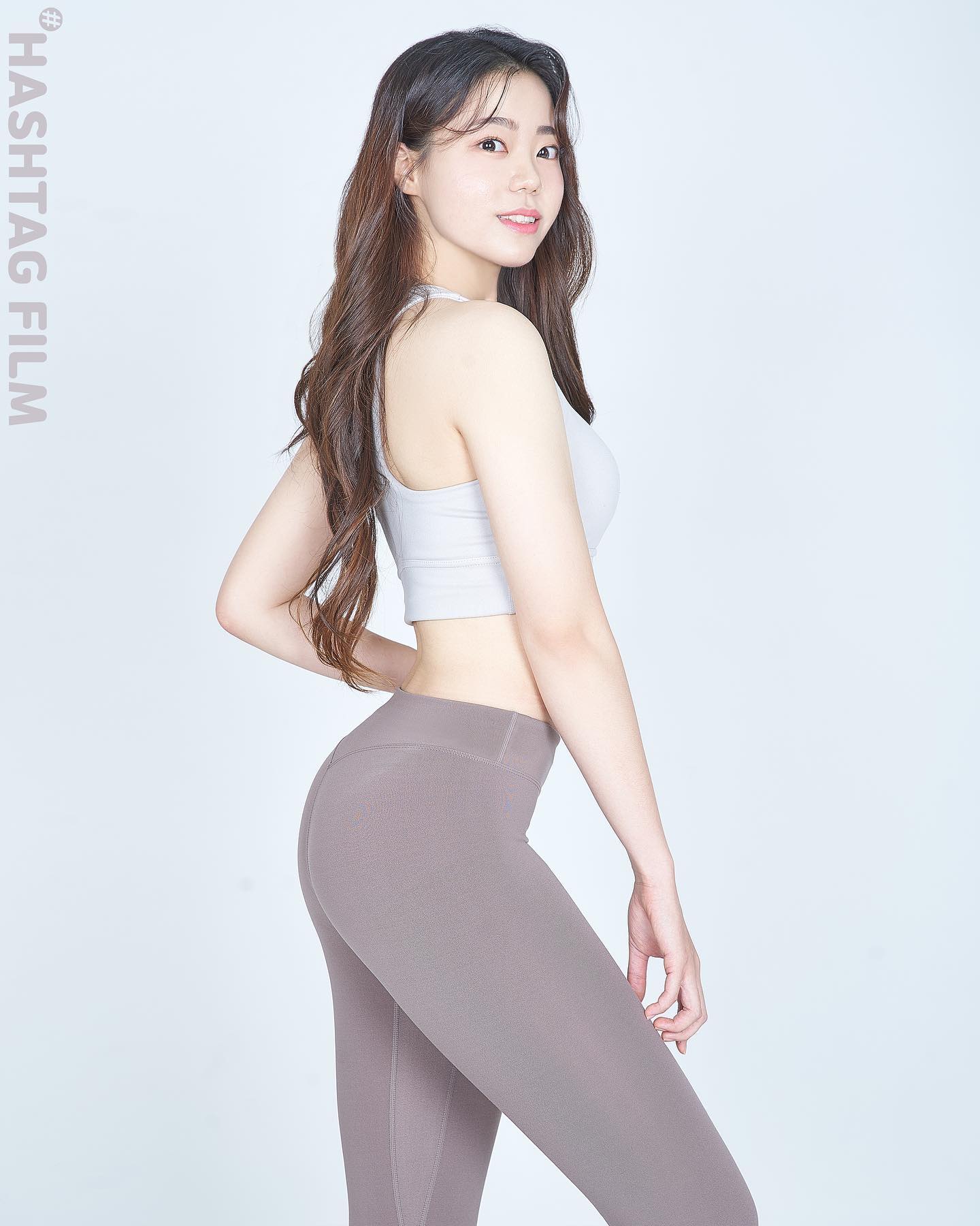 저 맞구요 ,, 프로필 사진 찍어써요,,,◡̈︎
먼 훗날엔 다이어트 열심히 해서 바디프로필 찍어야딩 ,,,