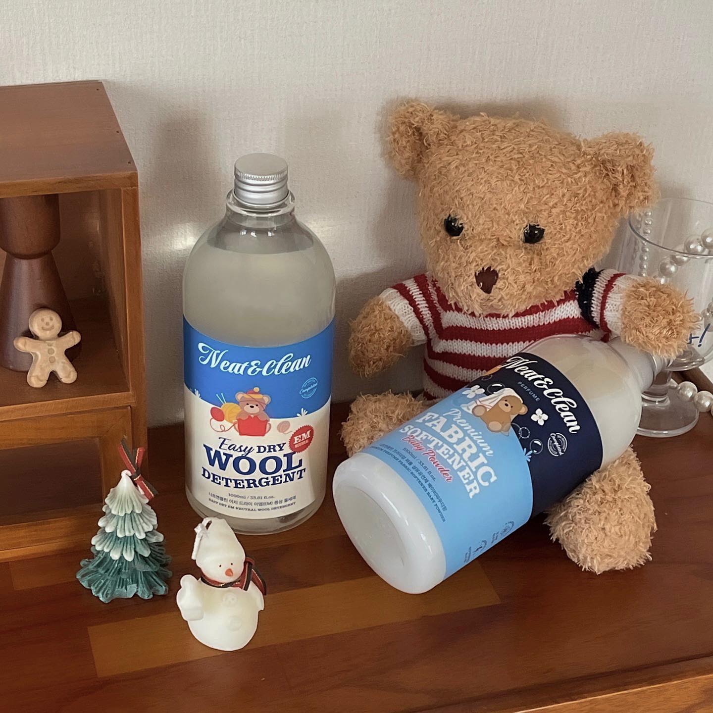 곰도리는 또 못참아서,,
리뷰 오랜만🧸🧸🧸
패키지가 너무 귀엽자나

#니트앤클린
베이비파우더향 섬유유연제를 쓰니
은은한 잔향이 지속되어
포근포근하다🤍
168시간 향이 지속된다니 말다함

이지 드라이 EM 중성 울세제는
드라이클리닝의 장점만 담아서
변형이랑 손상없이 세탁할 수 있다니
안심하고 써야겠다 ! 🧺

#협찬#니트앤클린섬유유연제#섬유유연제#유아섬유유연제#온가족섬유유연제#순한섬유유연제#향좋은섬유유연제#니트앤클린울세제#아기세제#울세제#고급울세제#니트세제#집스타그램