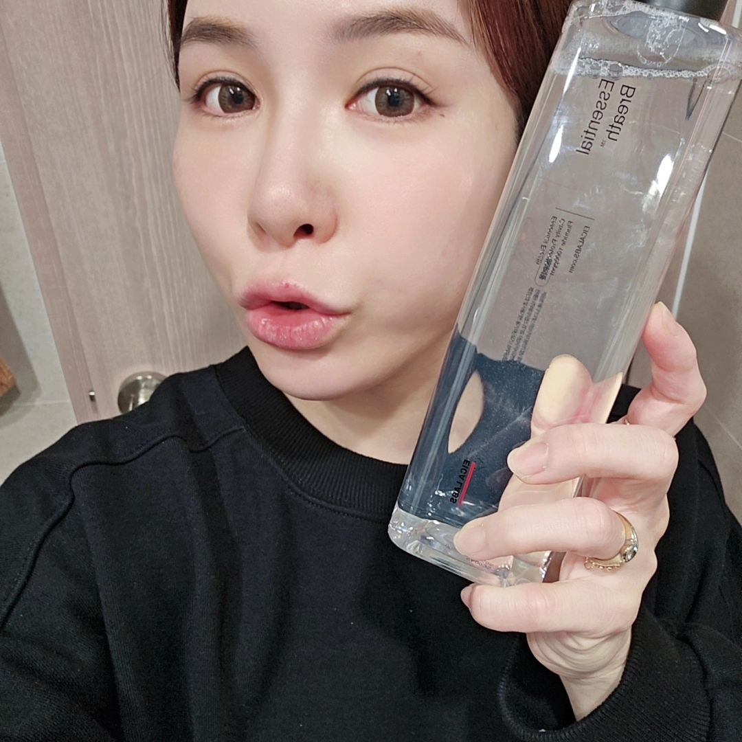 남녀노소 치아를 가졌다면,
고불소써야한다는 사실 알고있나욤?

그래서 선택한 고불소액상치약

칫솔질 하고나서도 가글은 꼭 해야하기에
고불소가글 eicalabs choice

🍊 자몽민트향이라서 더 마음에 듬:)

- 고불소로 걱정없는 충치예방
- 전문 치과전문의가 만들고 테스트하여
나온 충치예방에 탁월한 치약
- 양치후 사오캐한 시간이 3배더 길게
- 국내 최초 도입
- 구취 제거 탁월 및 예방

➡ 구매링크
네이버 검색 : <에이카랩스>
https://m.smartstore.naver.com/eicalabs/products/7184929221