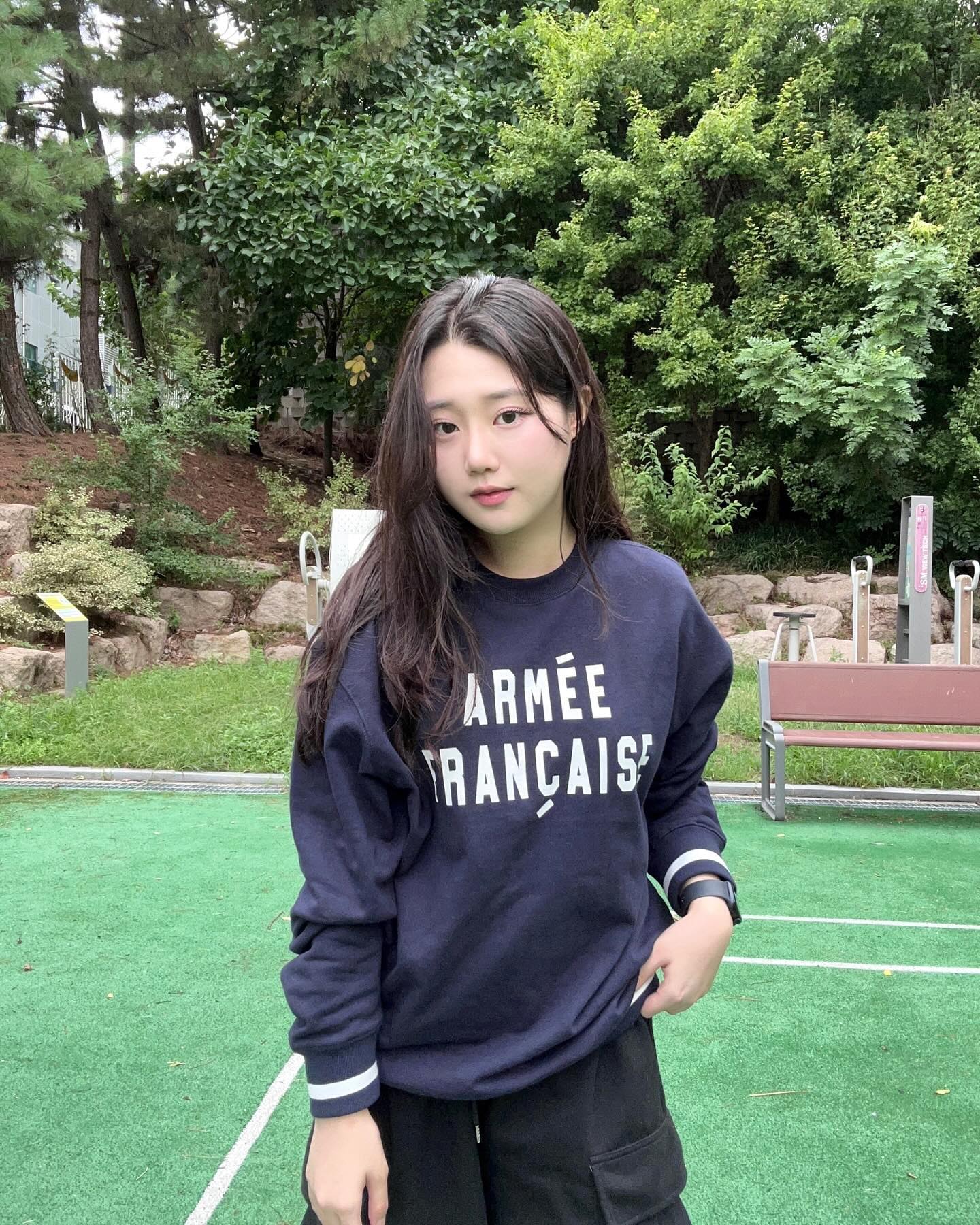 가을 향기🍂 준비해요~~ #협찬 #카네이테이 #kaneitei 
#맨투맨 #맨투맨추천 #맨투맨코디