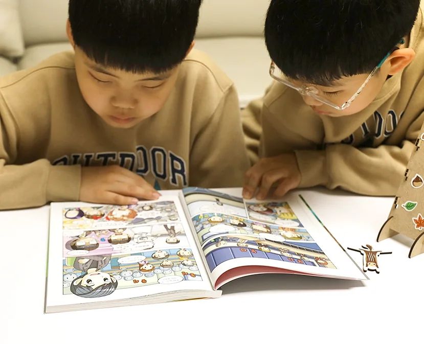 #도서제공
과학 교과서 속의 과학 이론과 용어를 쉽고 재미있게
배울 수 있고 책 속 내용을 응용한 발명 키트로
직접 발명에 도전해 보면서 자연스럽게 원리를
이해할 수 있게 구성된 재미있는 발명 대결 만화
#내일은발명왕40 #자연관찰과발명
기발한 아이디어의 발명품을 통해
생성형 인공지능, 생체 모방 기술, 중력 등
다소 설명하기 어려웠던 과학에 대한 내용을
쉽고 재미있게 배울 수 있고 특허 라는게 무엇인지
내일은 발명왕을 통해 이번 기회에 알 수 있게 되었다.
요즘처럼 춥고 바깥 외출을 하기 힘든 날
재미있게 독서하고 연계해서 과학 원리까지
이해할 수 있게 실험과학을
놀이처럼 접근할 수 있도록 구성된
초등과학키트 내일은 발명왕
_
#미래앤아이세움
#내일은발명왕
#내일은발명왕40
#발명왕시리즈
#과학책추천
#초등과학책
#초등도서
#초등추천도서
#어린이과학
#초등과학키트
#발명왕