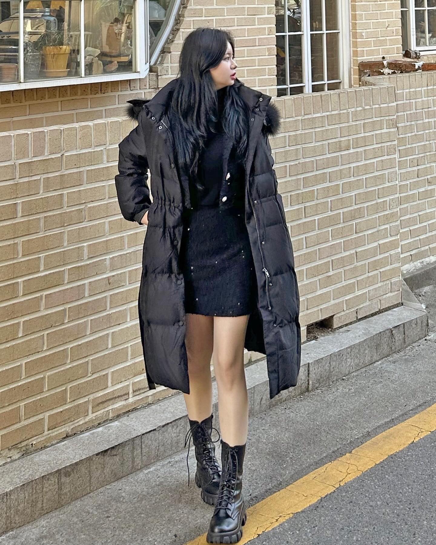 대표님 이런옷 많이 받아줘요🤍🩷
(표정 화난거 아님😅)