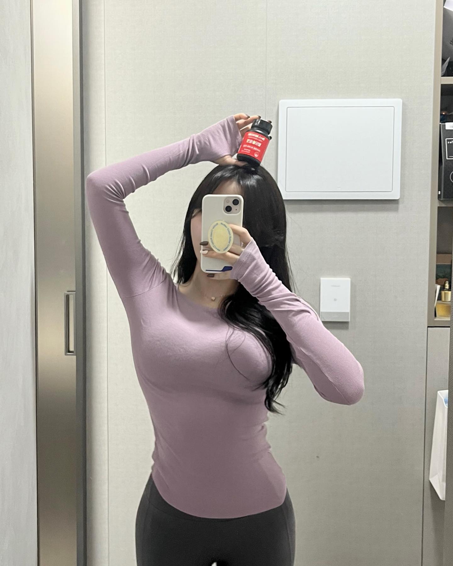 #협찬 dr_labnosh 

다이어트 하면서 혈당관리는 진짜 필수더라구요.. 🥲 
안 그래도 혈당 관련된 보조제는 없나 하고 있었는데 
딱 맞춰 보내주신 닥터랩노쉬 혈당슬림컷 ! 
하루에 두 알만 먹으면 돼요 🤍🤍

체지방 감소에 도움되는 녹차추출물 카테킨과 
식후 혈당에 도움되는 바나바잎 추출물 코로솔산까지 🤎

대구 다녀오면서 포동포동해졌는데 이걸로 관리해야겠다.. ෆ 
 
#닥터랩노쉬 #닥터랩노쉬한달후기 #혈당슬림컷후기 #닥터랩노쉬내돈내산 #혈당다이어트 #바나바잎다이어트 #다이어트보조제 #카테킨 #바나바잎 #다이어트정체기 #식후애착템 #뱃살빼는법 #단기간다이어트 #혈당관리 #혈당스파이크 #혈당스파이크없는식사 #혈당영양제추천