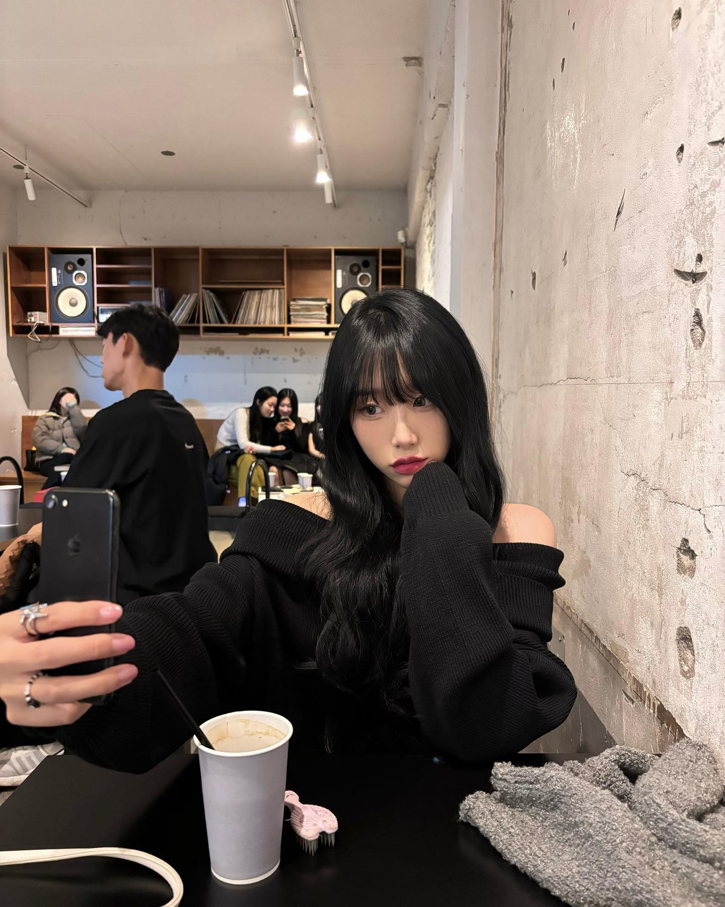 뒷배경 지워주세요

#03 #부산 #성수 #성수카페