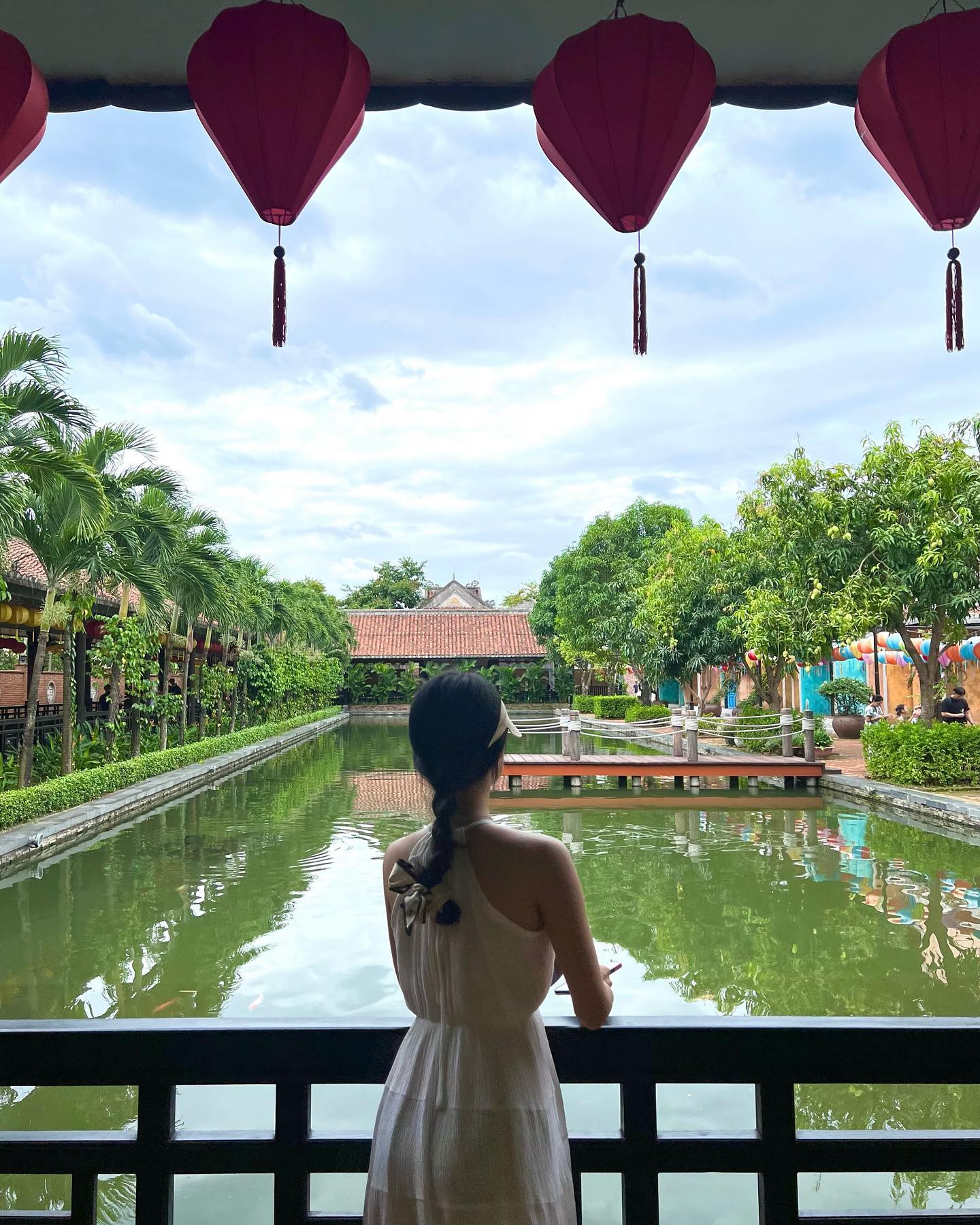 ⠀
기대안하고 갔던 바나힐🏰
⠀
너무 웅장해서 놀라고
다낭 안에 또 다른 나라 온 느낌!!
머리 땋은거 보고 자꾸 정도령이라고 놀림ㅠ