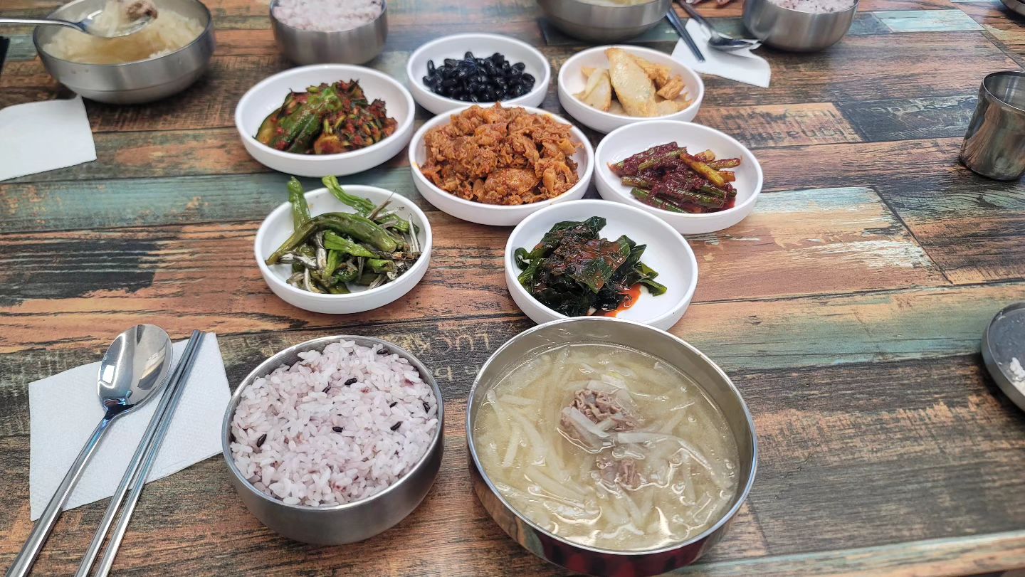 자주가는 우리동네 #백반집#소고기무국#제육볶음#오이소박이#잠실맛집 #먹스타그램꿈나무 #맛스타그램꿈나무