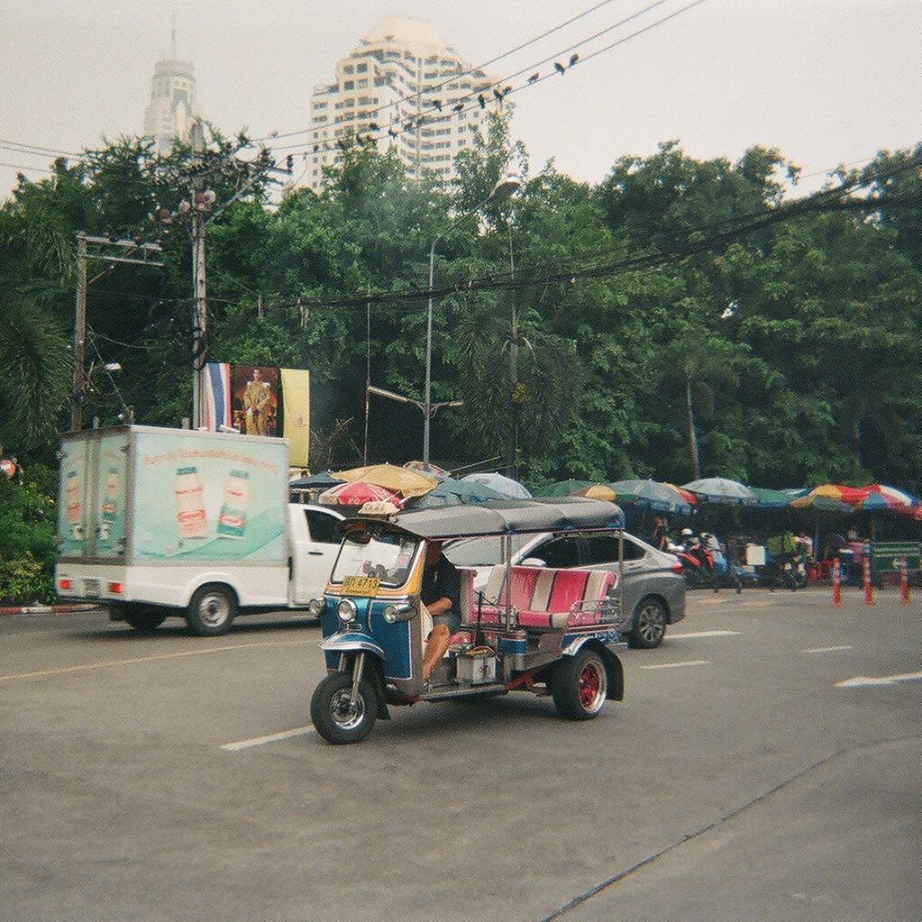 📍Bangkok
📷 Olympus trip md
-
갔던 기억도 가물가물한 방콕 
네이버 클라우드에 사진이 남아 있었음