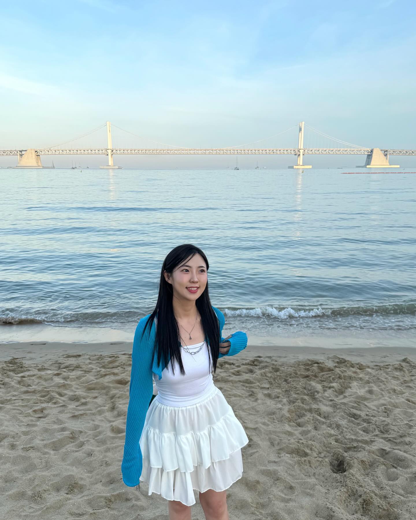 부산 바다와도 꽤나 어울리는듯?🙂‍↕️🩵
.
.
#부산#바다#광안리해수욕장