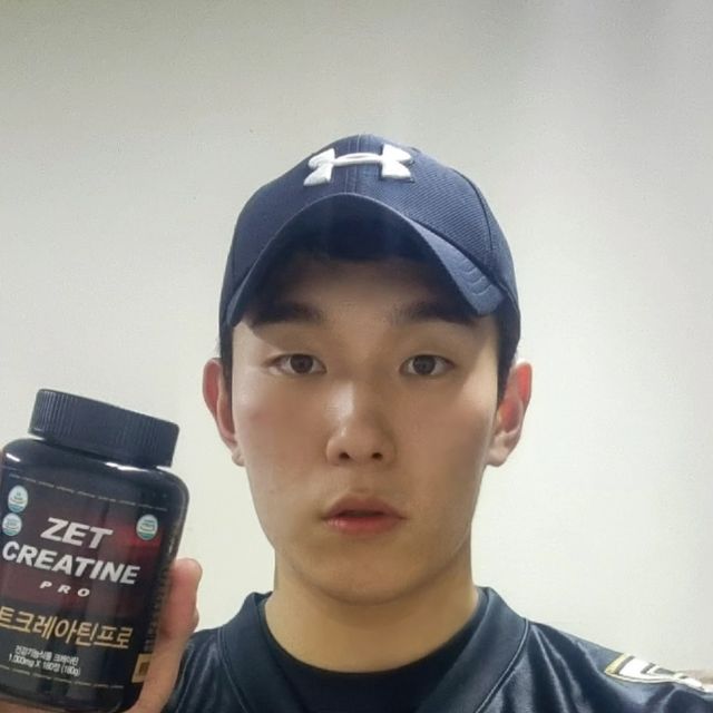 운동하는 탑건모델 l 보디빌더 준시나 on Instagram: "준시나 x 제트리션 다들 크레아틴 드시나요? 저는 이제 처음 접해보려고해요. 크레아틴을 섭취하면 에너지를 만들어내는 역할을 도와주어
