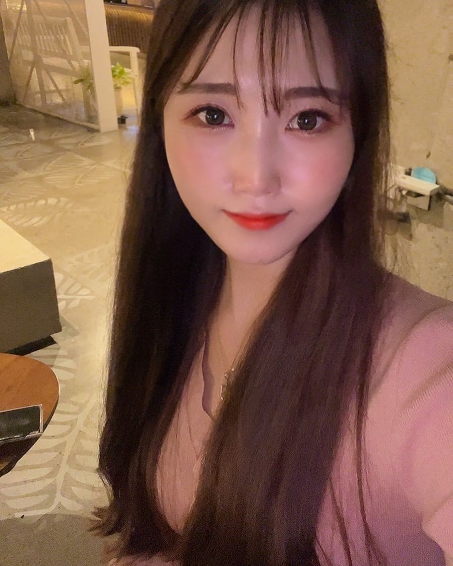 앞머리가 언제쯤 자라날까…😂⠀
⠀
⠀
⠀
⠀
#경주 #경주카페 #경주가볼만한곳 #경주벤자마스 #최애카페 #벤자마스 #카페