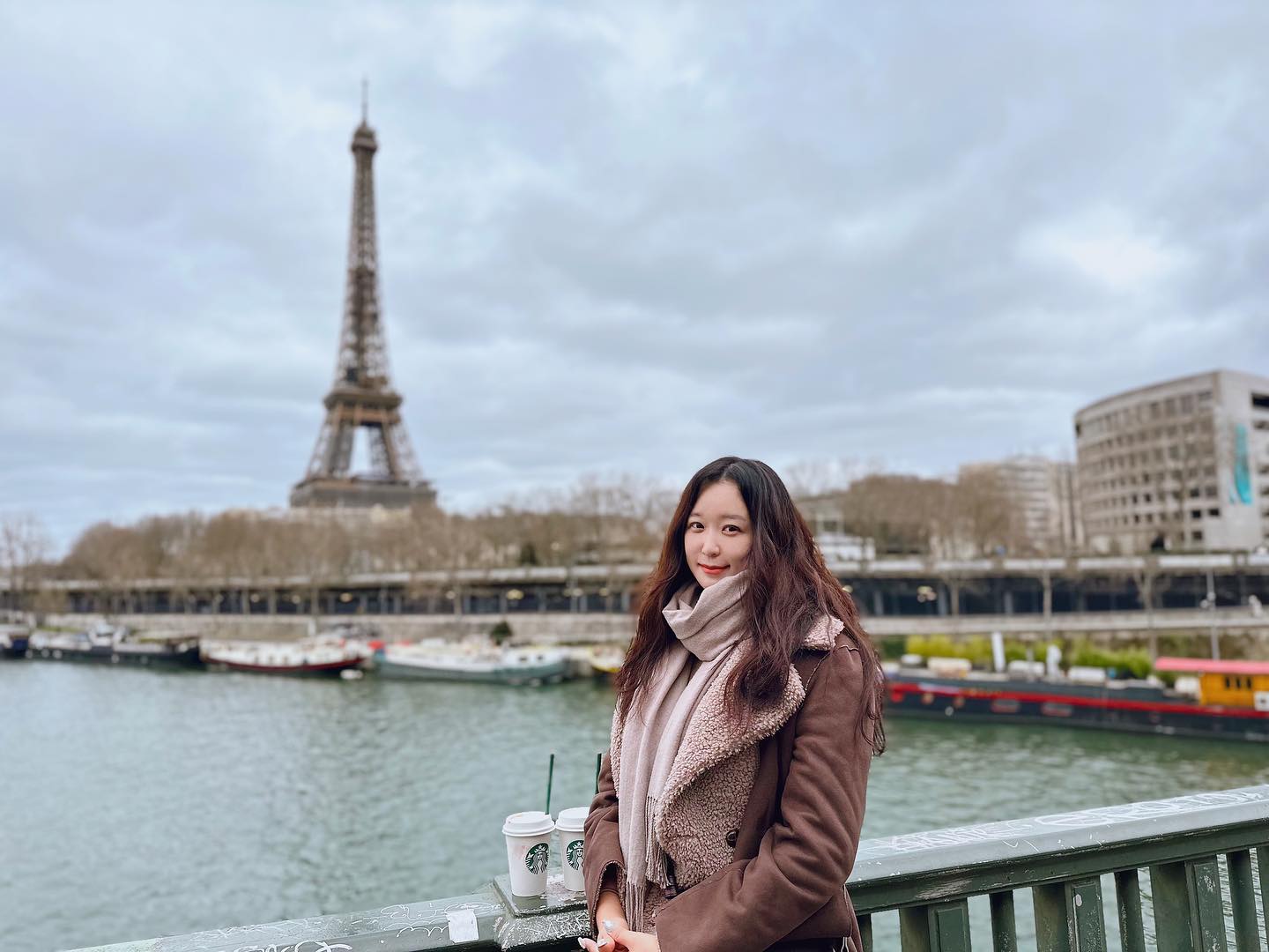 23.02.18
인셉션 속 비르하켐다리 🌁

#파리 #파리여행 #paris #birhakeim #에펠뷰