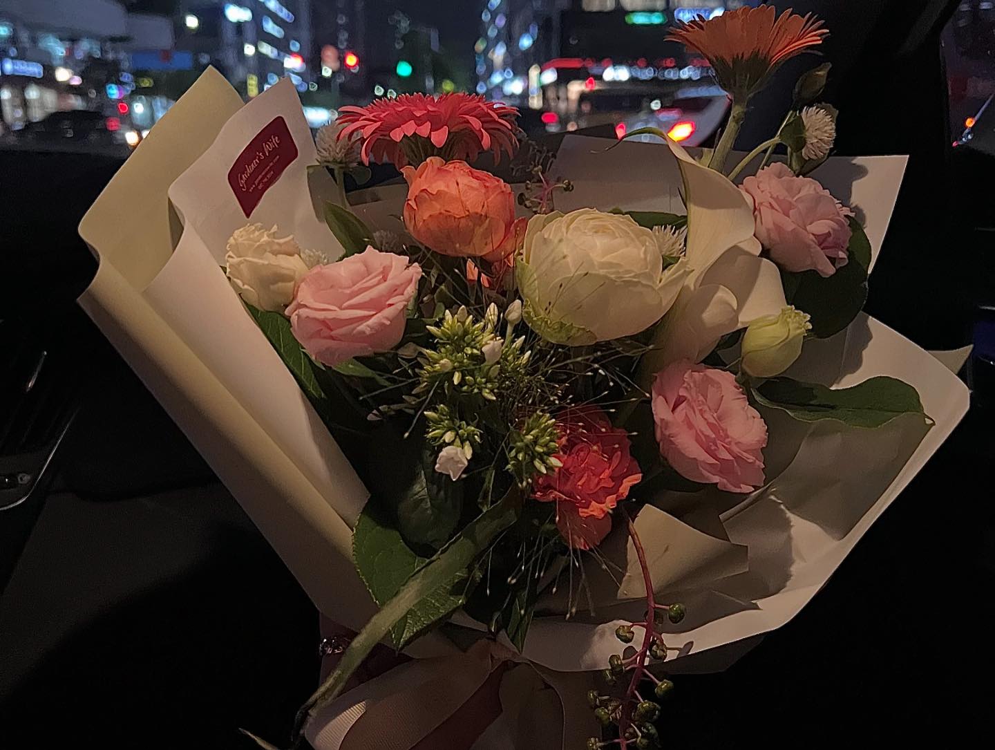 👰🏻‍♀️👰🏻‍♂️

♡ Happy wedding anniversary ♡