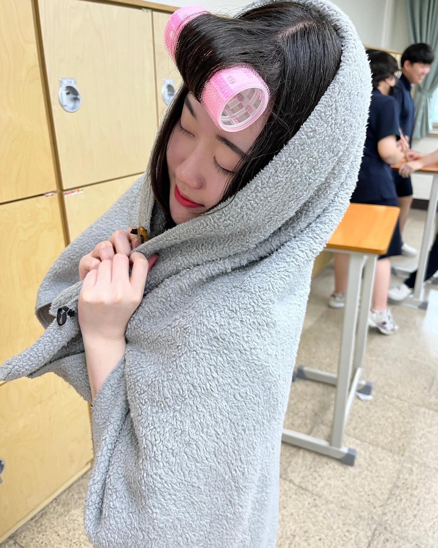 담요도둑 윤펭귄의 잼민스러운 학교생활 ⠀̆̈