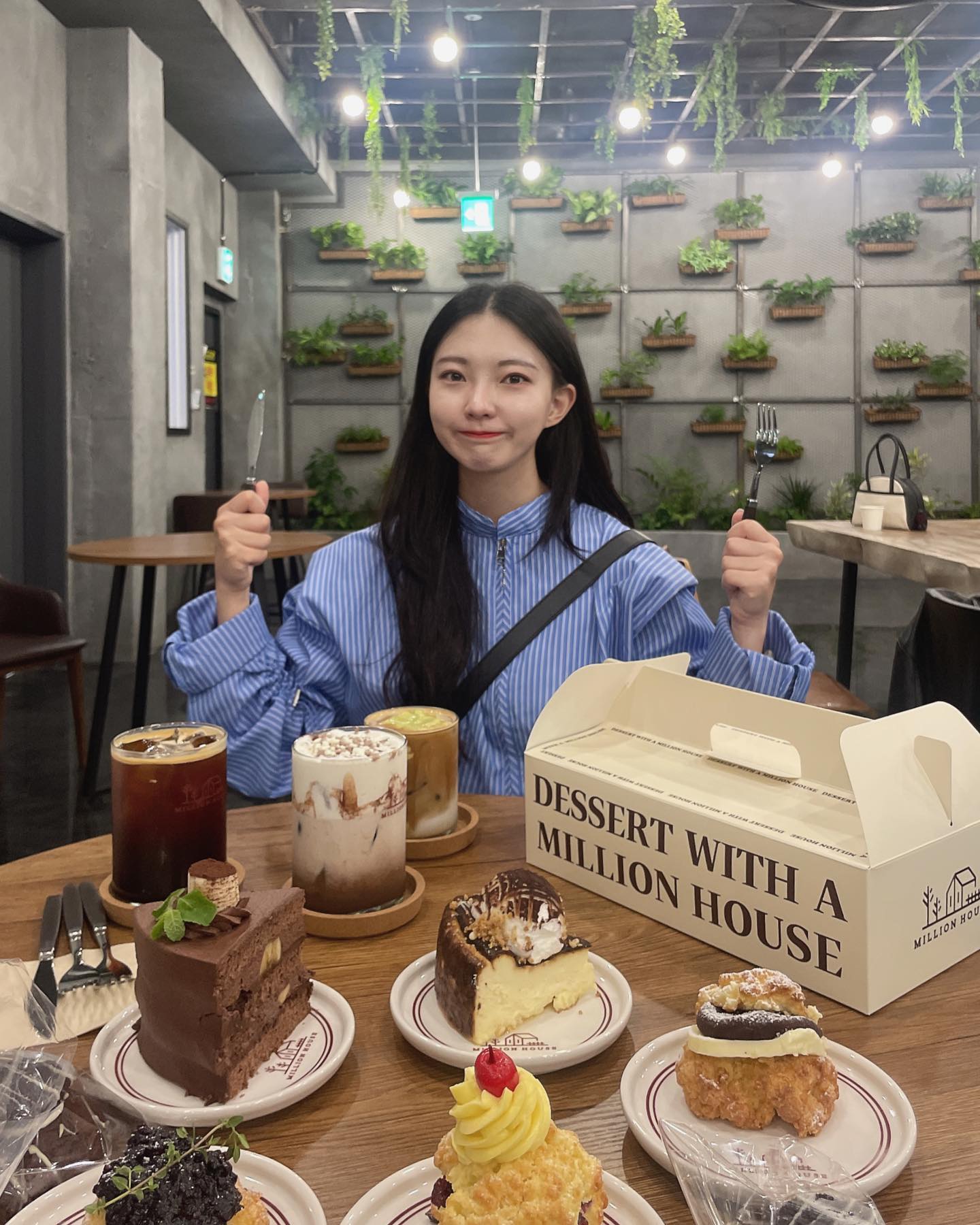 믿먹 million__house 사장님표 디저트!
_ 
_
#오늘만먹고내일부터다이어트