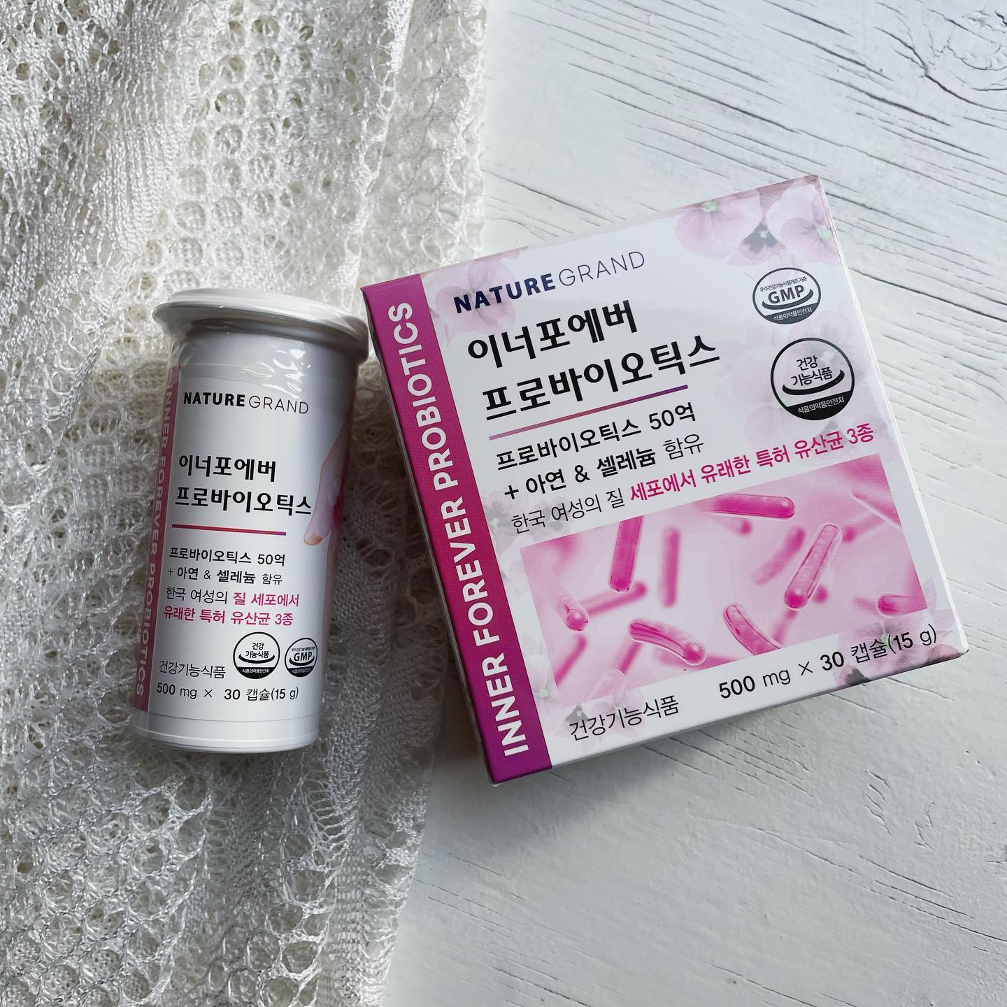 [이너포에버 질영양제] #협찬
⠀
어 저기!
스트레스로 인해 장 건강이 걱정되시는 분!!
프로바이오틱스도 챙겨먹지 않는다고요?!
⠀
🧜🏼‍♀️ 이약사에서 직접 선별한 건강한 약!
🧜🏼‍♀️ 질건강에 중요한 질 유래 유산균
🧜🏼‍♀️ 유산균이 300억! 한 캡슐만 먹어도 풍부한 섭취가능
🧜🏼‍♀️ 면역기능에 좋은 아연 + 항산화 역할을 도와주는 셀레늄
🧜🏼‍♀️ 유산균 이젠 냉장고에 넣지 않아도돼~! 상온에서 안전하게 보관할 수 있는 유산균 전용용기 사용
⠀
그 외에도 부원료 11종이 함유되어 있어 여성에게 특히 좋은 질유산균이에요. 유산균이 무려 500억이 들어있어서 풍부하게 섭취할 수 있겠다고 생각해요. 약사님이 추천하는 점이 페이지 첫면에 있어서 한 눈에 요약이 가능한 스마트스토어에서 만나보실 수 있어요.
- 이약사건강몰
https://smartstore.naver.com/pharmleestore/products/6683485605
⠀
고구마, 감, 바나나등을 먹다보니 장이 막혀있는 느낌이 들 때가 있어요. 유산균을 먹을 거면 이왕 면역도 되고 질에도 좋은 걸로 한 번에 섭취하고 싶어서 찾아봤어요. 이약사몰에서 직접 추천해준 제품이라 믿을만한 성분이 들어있어요. 매일 아침 공복에 눈뜨마자마자 한 캡슐만 먹으면 하루 장 건강은 든든하게 책임질 수 있어서 좋아요!!
⠀
⠀
⠀
⠀
#질건강유산균 #질유산균효과 #온라인약국 #이약사건강몰 #약사추천영양제 #약사추천유산균 #질영양제추천 #건기식 #약사가추천한 #영양제선물 #영양제추천 #알약맛집 #유산균 #이너포에버 #장건강 #변비탈출
⠀
⠀