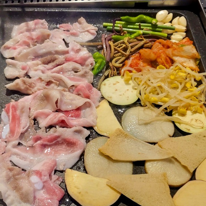 .
이름 ➡️ 국가대패정관본점
위치 ➡️ 부산 기장군 정관읍 정관8로 15
번호 ➡️ 051-711-8295

대패 좋아하시는 분들이 정말 좋아하실 곳! 
저도 대패를 너무 좋아해서 부산여행때 다녀왔던 곳이에요!
배불리 맛있게 잘 먹고 왔어요 :)

.

.

.

.

.

.

.

.

.

​

​

#국가대패정관본점
#정관읍맛집
#정관읍맛집추천
#기장군맛집
#부산맛집추천
#정관고기맛집
#기장고기맛집
#정관대패
#국가대패정관본점방문
#정관맛집
#정관본점
#국가1등생삼겹대패
#국가대패
#생삼겹대패
#급냉정관고기집
#정관삼겹대패
#숙주차돌박이
#숙주우삼삼겹
#정관회식장소
#부산외식장소추천
#정관모임장소
#기장회식장소
#맞팔
#좋아요
#좋반
#좋아요반사
#맞팔해요
#선팔맞팔
#소통