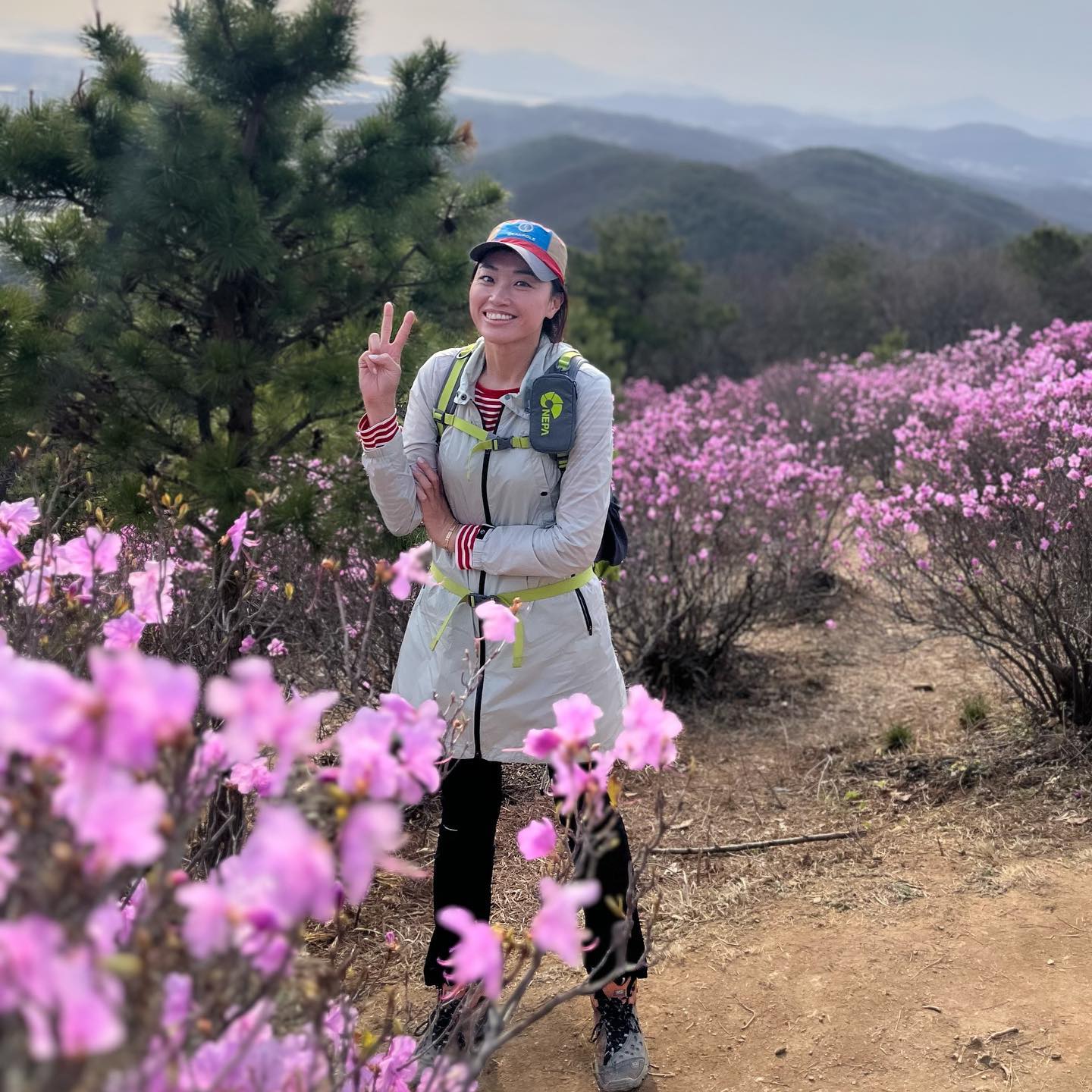 #가현산 #진달래꽃 보러🎶🌸
만개는 아니지만 핑크핑크한게 이쁨😍
담주 만개할듯. 또 가야징~

올해는 선거땜에 #가현산진달래축제 는 없대요~ 

2024.03.31. 일
#산스타그램 #등산 #등산스타그램 #등린이 #산행 #산린이 #초급산 #꽃구경