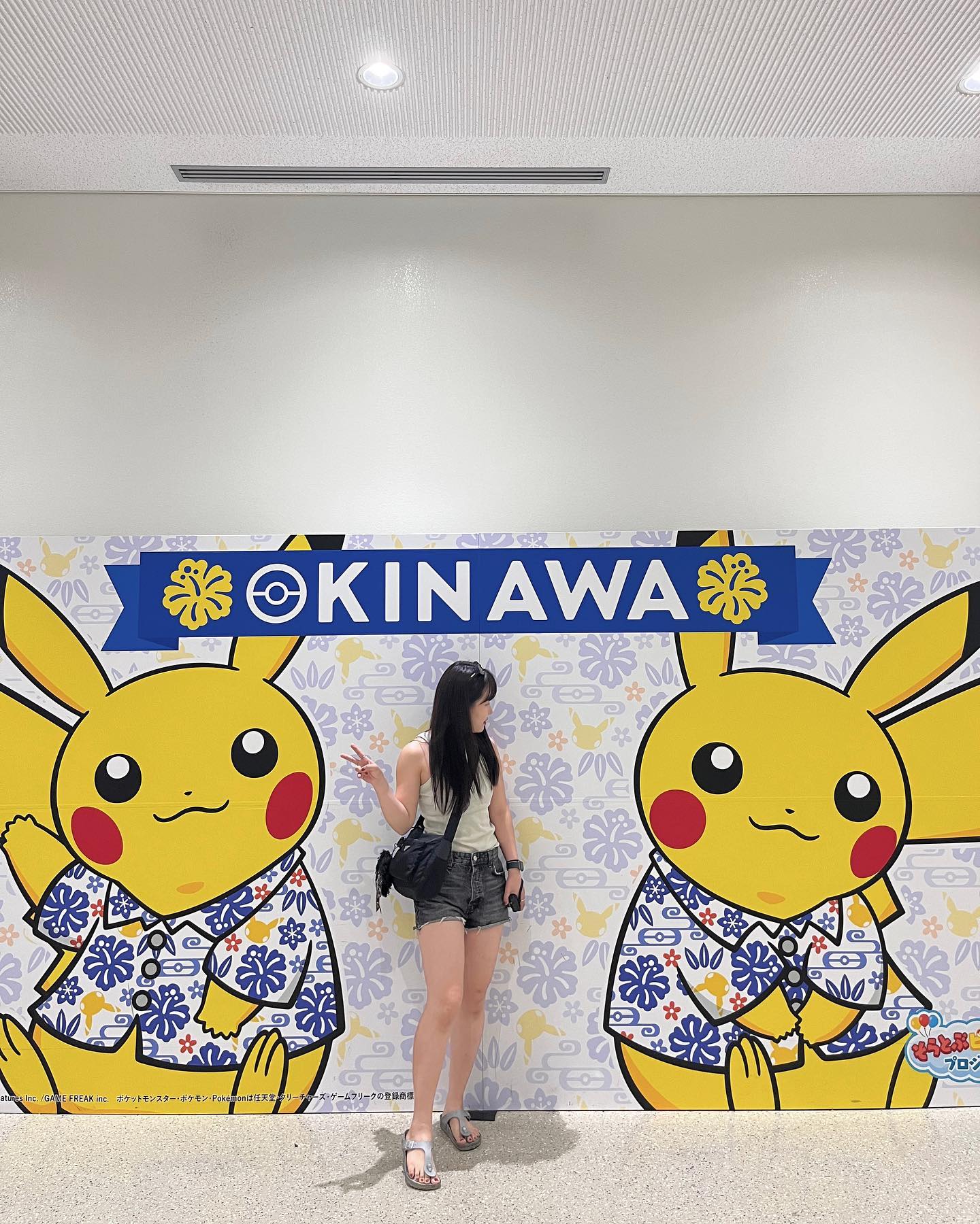 *
공항에서부터 
먹기바빳던 
6년만의 오키나와 여행
그땐 극성수기에 패키지로 음식도 안맞고 아쉬움도 크고 별로 다시오고싶지않았던 여행지였는데 이번여행에선 다시가고싶은 오키나와로 바뀌었다
먹을거 코스 휴양 다 갖춘 여행이였다
#유자매오키나와#자매여행
#오키나와