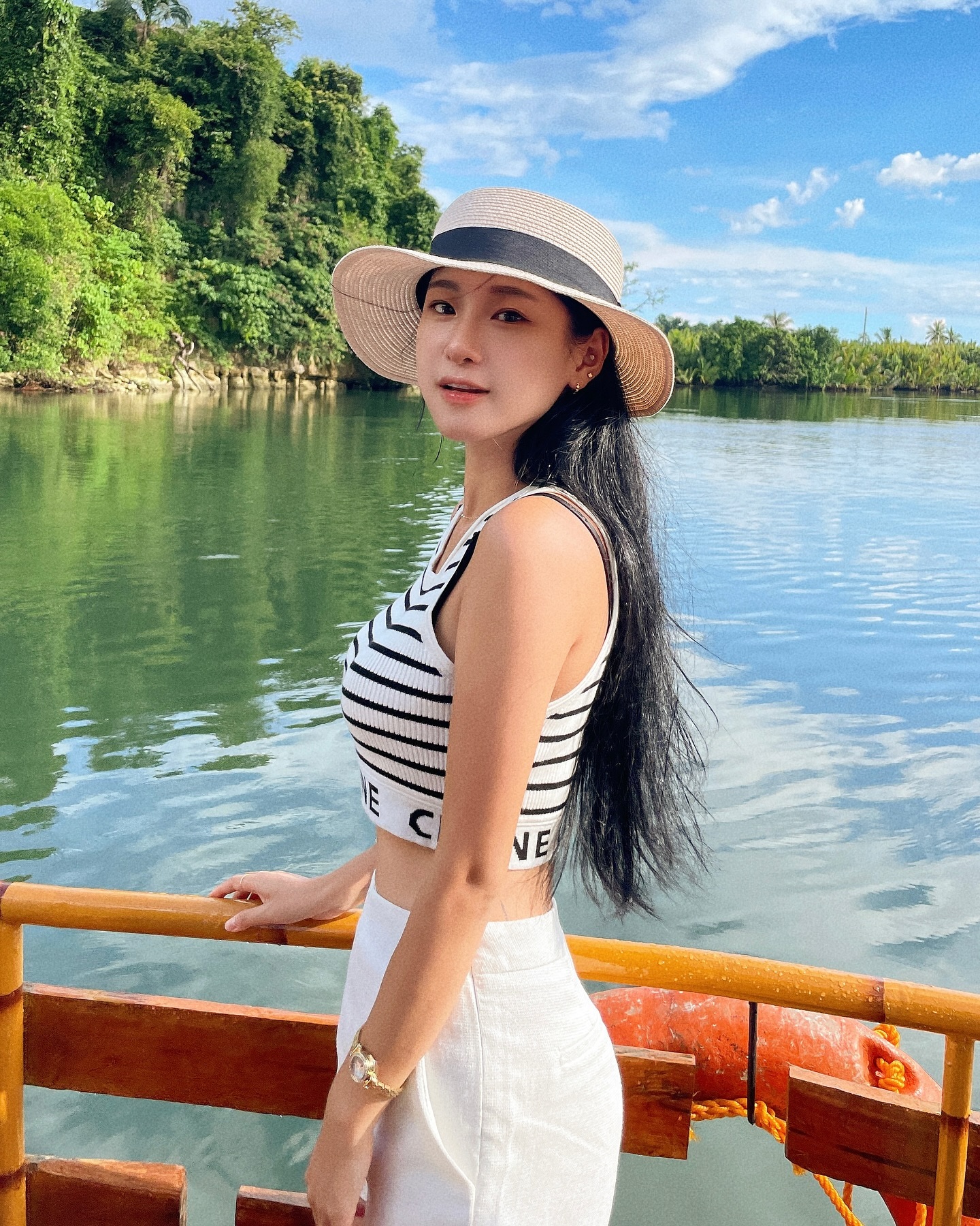 Rainy Loboc River Cruise🛥️🍽️🥭🥂✨