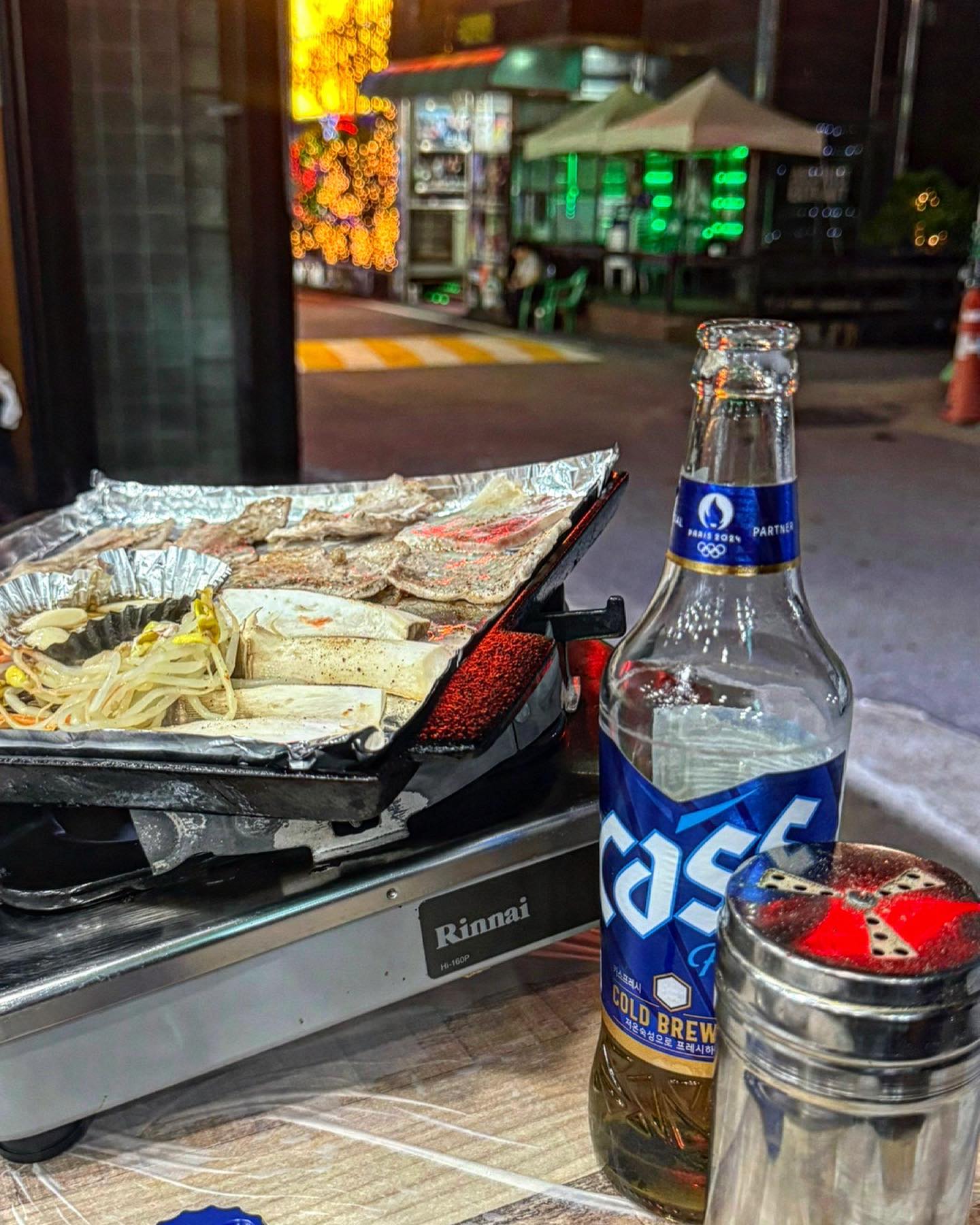 완벽한 시작은 없다 
시작 해야 완벽해진다

모든일이 그런거 같다
차근차근.. 쌓아가는거지..
한번에 잘하고 싶은건 
#내욕심 이다
그래두 뭐든 욕심을 부려보쟈😎 
화이팅 ‼️ 
.
.
.
.
.
#일상 #취미 #축구
#월요일 #풋살 #플랩 #즐기자 
#수고하셨습니다 👏🏻👏🏻👏🏻
#친선경기 #매너경기 #재미따 👍🏻👍🏻
#운동후먹방 #냉삼 #철뚝집
#야장 #야장맛집 #좋다 💕
너희들 표정이 너무 다 사랑스러워😍
#귀여워 😆 #하트뿅뿅 
#행복하다 #즐거웠다 #이야이야오 
#곰마어 🙆🏻‍♀️🥰❤️🧡💛💚💙💜