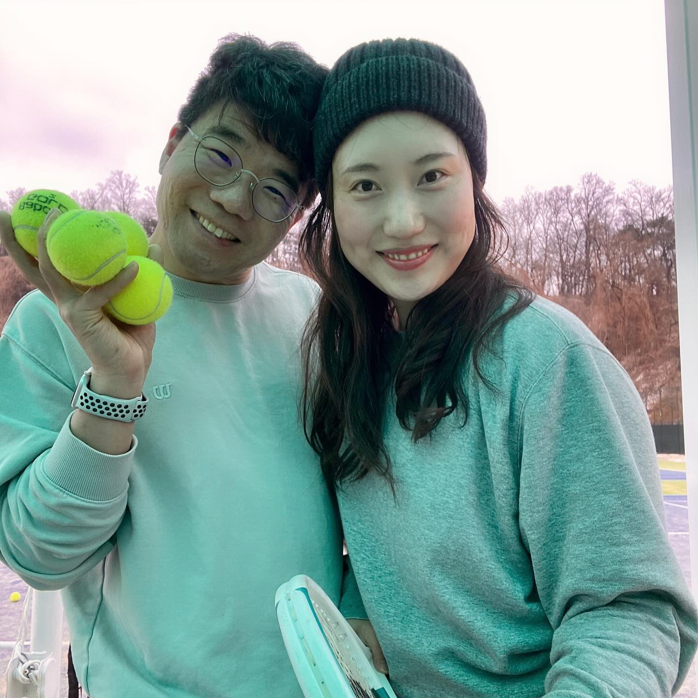 테니스 부부 🎾
그 언젠가 복식 나갈 날을 위하여 ! 
(똔깨 평일 연차, 1분단위 계획짜는 중 ㅋㅋ )

#테린이 #테니스 #테니스부부
#tennis🎾