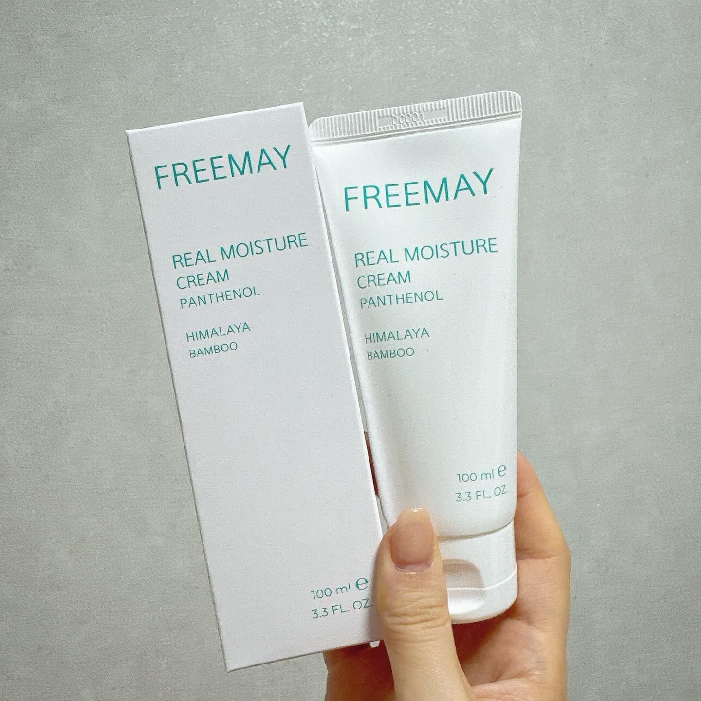 #협찬 hwahae_official freemay_official 
제품명 : 프리메이 진정한 수분크림

🫧 세계 최고의 청정지역 히말라야를 담은 진정한 수분크림
🌱 대나무&어성초 추출물, 판테놀이 한가득

❌ 동물성 실험
❌ 동물성 성분
⭕️ 엄격한 프랑스 이브 비건 인증을 받은 비건크림
⭕️ 독일 더마 테스트 후 저자극 제품 인정 완료

임상실험을 통해 겉보습&속보습 개선으로 무려 100시간 보습 지속력과 진정력을 검증 받았어요. 끈적임 없는 산뜻한 제형으로 남녀노소 누구나 부담없이 사용할 수 있는 크림이에요.
•
•
•
#화해 #화해SNS리뷰단 #수분크림 #대나무크림 #크림추천 #보습크림 #진정크림 #비건크림 #속건조템 #스킨케어추천