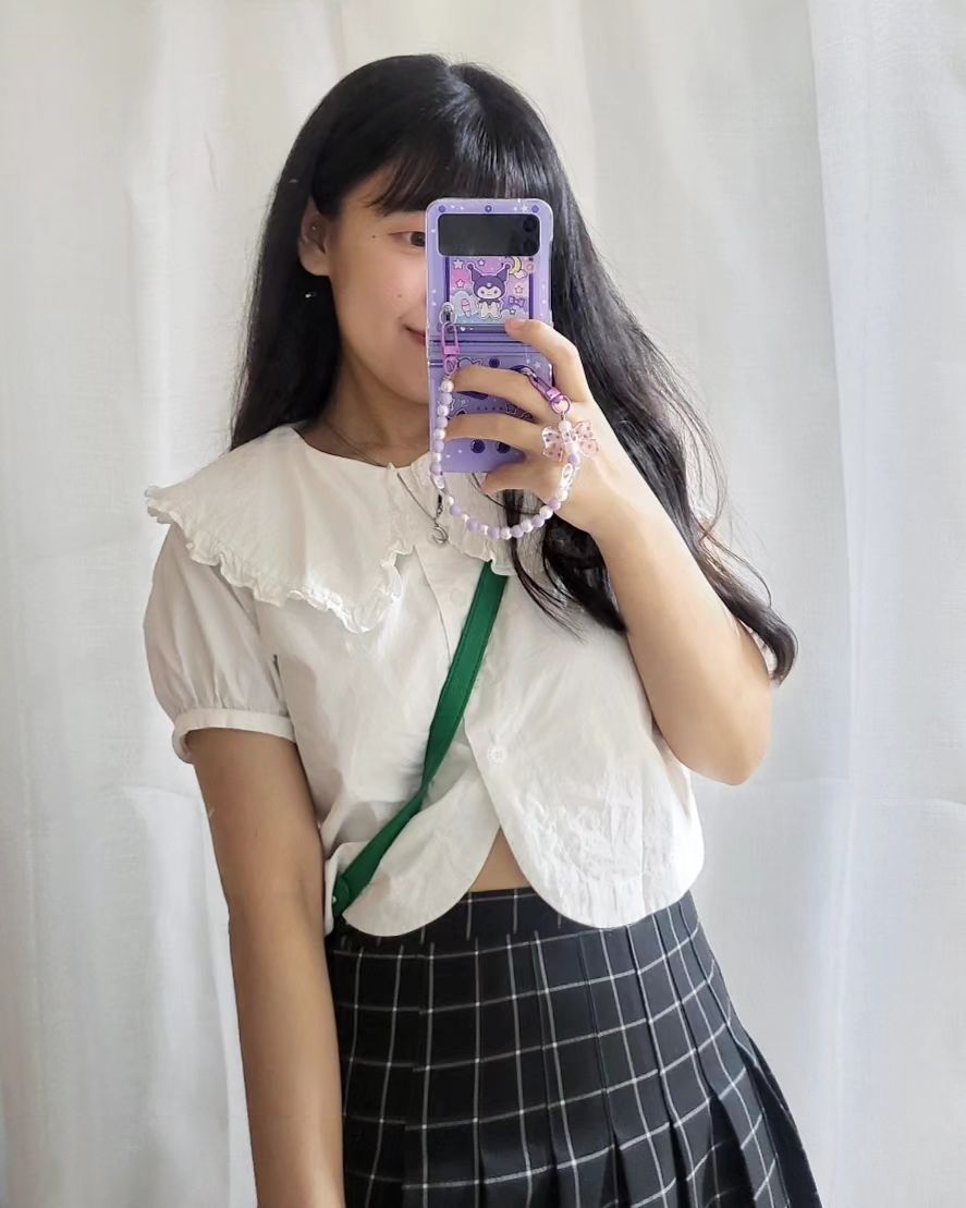 다들 월요일 출근 잘 하셨나용🥹

이번 주는 다시 주 5일로 돌아왔네요.... 버틸 수 있겠됴..?

오늘은 기욤기욤한 프릴 카라블라우스랑 체크 테니스스커트로 기분 내봅니다...🤍🖤

요즘 너무 늦잠자서 출근룩 찍을 시간이 없었는데 퇴근룩이라도 찍어야 겠어요 🫶🐰🖤

저는 일안하고 놀테니까(?) 다들 월요팅 하세옷 🔥🔥🔥🔥 ㅋㅋㅋㅋㅋ😛😛😛 답방가면서 놀아야쥐ヽﾐ ´∀｀ﾐノ