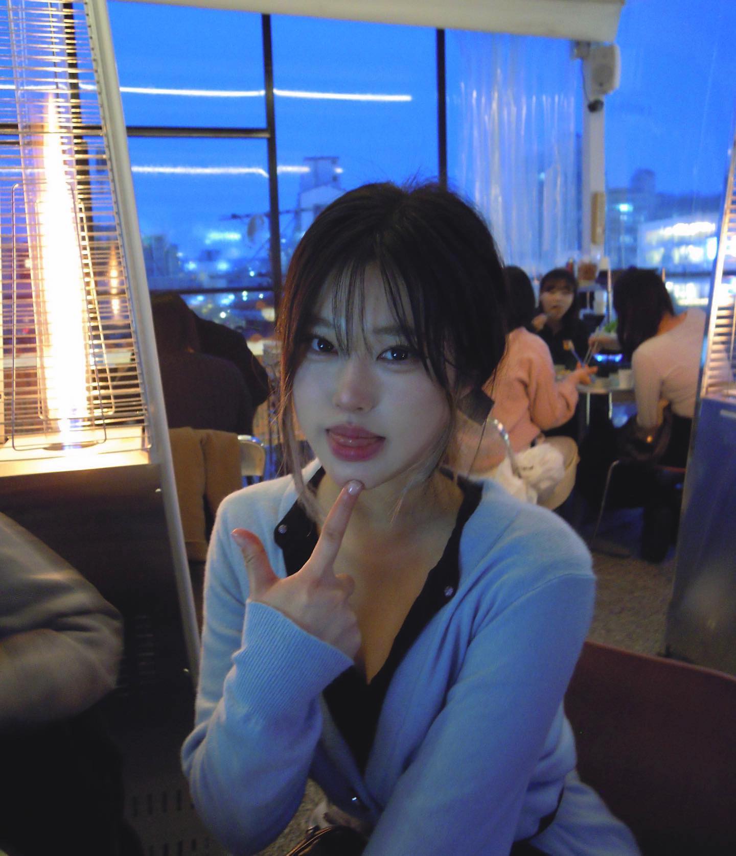 어디 보게
