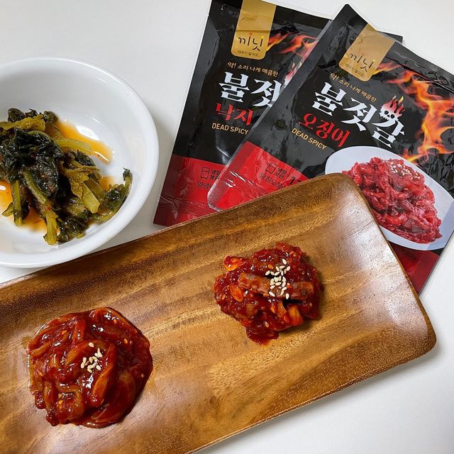언덕집 on Instagram: "#광고 끼닛 오징어 불젓갈🦑과 낙지 불젓갈🐙 . 여러분 저 광고들어왔어요!~🫶🏻 . 끼닛 불젓갈은 쫄깃한 오징어에 양념이 매-콤 하다가 뒷맛에 달큰함으로 딱! 잡아주