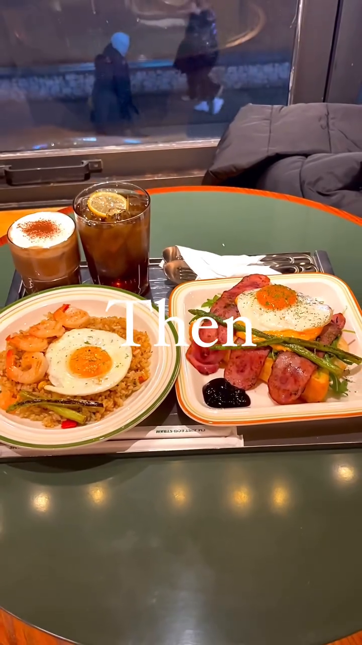 #협찬 연트럴파크 숨은 브런치 맛집발견✨

홍대입구역 근처 캐주얼한 분위기속 데이트
즐기기 좋은 카페 ’Then and There' 를 소개해요🍮

______________________________________

📍카페 덴앤데어 (브런치카페)
장소 : 서울 마포구 양화로21길 21 2층
위치 : 홍대입구역 3번출구 도보 100m (약2분)
영업 : 09:00 - 20:00 | 금토일 10:00 - 22:00
예약 : 0507-1339-3768
자세한 메뉴는 여기로 ㄱㄱ! cafe_thenandthere 

_____________________________________

✨ 솔직 찐후기
✔️ 매장과 역이 가까운게 최고 장점⭐️
영하로 떨어지는 추운날 호다닥 갈 수 있어
너무 다행이었어요! 다들 감기 조심하세요🥶

✔️ 2층에서 보이는 연트럴파크 뷰👀
블루아워 시간대나 노을 질 때 간다면⁉️
(사진에 진심인편📸)
말해뭐해? 대충찍어도 잘나올 것 같은 느낌 뿜뿜✨

✔️ 브런치 하나하나 반짝거리는 색감까지🌮
음료도 유명 카페 못지않게 엄청 신경쓴 것 같아요
아이스티 좋아하는 사람은 피치 아이스티 꼭 추천✨

✔️ 데이트 코스로 추천!
여자친구 데리고 얼른 가보세요!
입이 턱에 걸린 여자친구 직관가능😆

#여행스타그램✈️ #여행에미치다_국내 #서울여행 
#연남동맛집 #연트럴파크맛집 #연남동브런치 
#연트럴파크브런치 #홍대브런치 #연남동디저트카페 
#연트럴파크카페 #연남동감성카페 #연남동핫플 
#연남동디저트 #연남동데이트 #토스트 #볶음밥 
#샌드위치 #덴앤데어