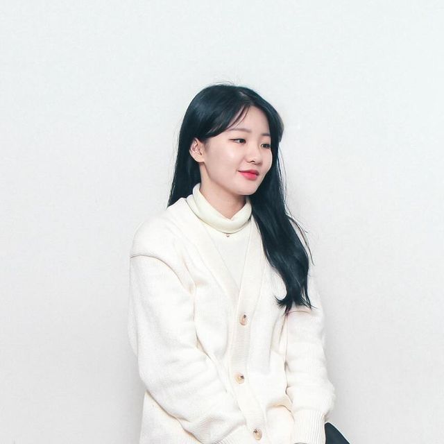 Luna house on Instagram: "#광고 셀프 스튜디오 [오늘, 우리 사진관] _ 성신여대점 @ourstudio_today “오늘을 기억하는 자연스러움” 우리끼리 자유롭게 촬영하는 프라이빗 셀프 스튜디오! 무인으로 운