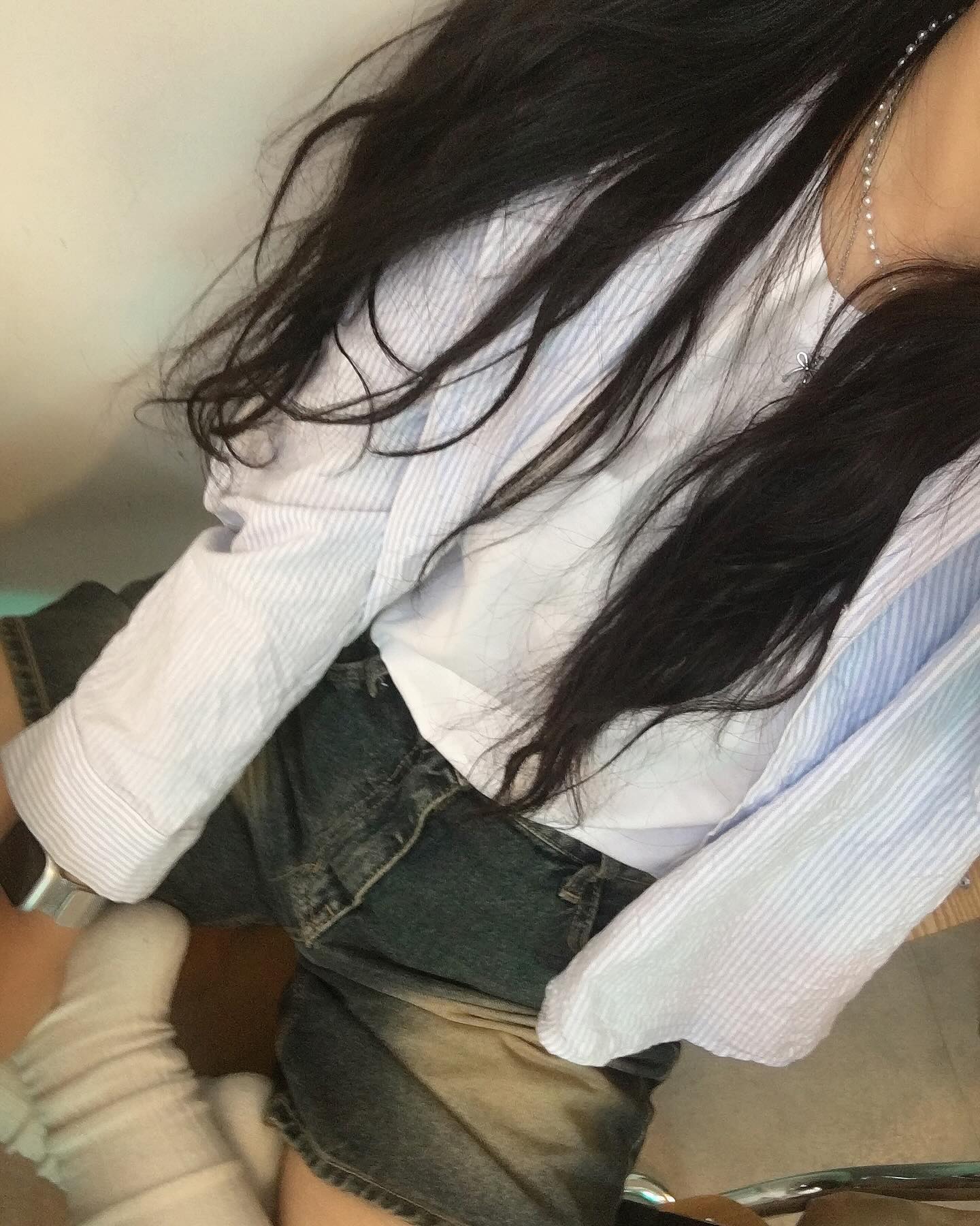 여름 싫어 인간의 #OOTD
온도의 개복치는 얇은 긴팔 필수➰