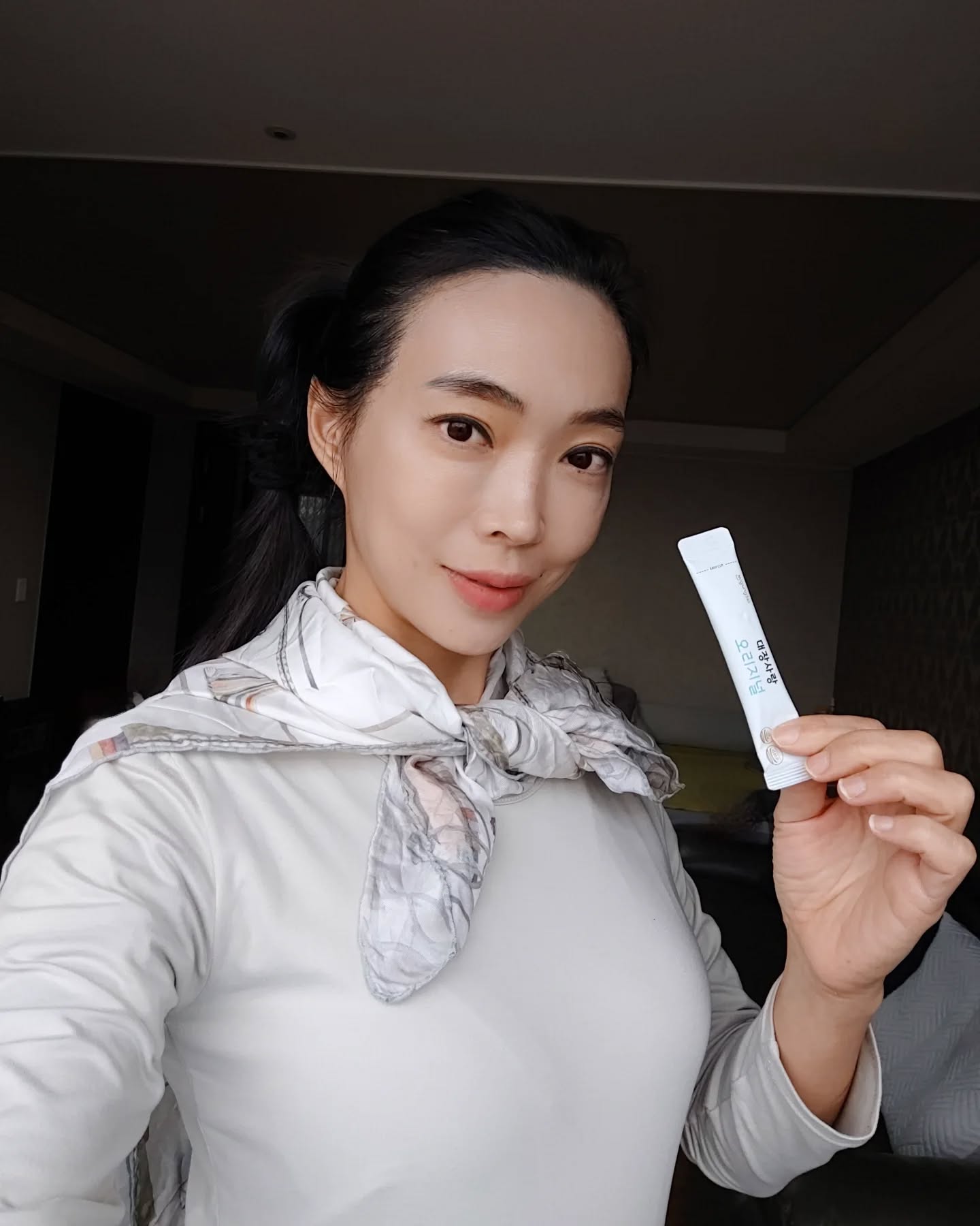 #협찬
여러분~ 제가 어릴 때부터 장이 둔감해서
💩아랫배가 묵직하고 참 거시기 했거든여
ㅎㅎ:; 그래서 #배출 에 늘 신경쓰는데,
이게 또 이너뷰티에 있어서 중요하더라구요
☺️
#이너뷰티 필수템으로 요새 챙겨먹는
#대장사랑 클린환❣️ 강츄드릴게요
이너뷰티 챙긴다고 콜라겐, 글루타치온을
아무리 먹어도 소용이 없다면..
다른 이유가 있는거라구요!
속에서부터 제대로 채워야 된다는 사실!
몸 속에서 배출되어야 할 것들이 제대로
배출되지 않으면 ☞ 혈액을 통해 온 몸으로
안좋은 성분들이 퍼지고, 피부층에도 침투해
낯빛이 안좋아지는 법! 꼭 기억하세요~
😁
누적판매 6천만포 돌파한 바로 그 제품!
👉 100% 환불 제도인 ‘아묻따 제도’에도
불구하고 제품 반품율은 0.3% 밖에 안되구,
두 명 중 한 명은 재구매할 정도로 만족도 높은
저의 완소템 이랍니다 #재구매각 유휴👍
대장을 사랑하는 마음으루 둘러보세영!
👉 daejangsarang_official
ㆍ
#대장사랑클린환 #클린환 #올리브영추천템 
#올리브영추천 #피부관리방법 #차전자피 
#차전자피식이섬유 #차전자피추천