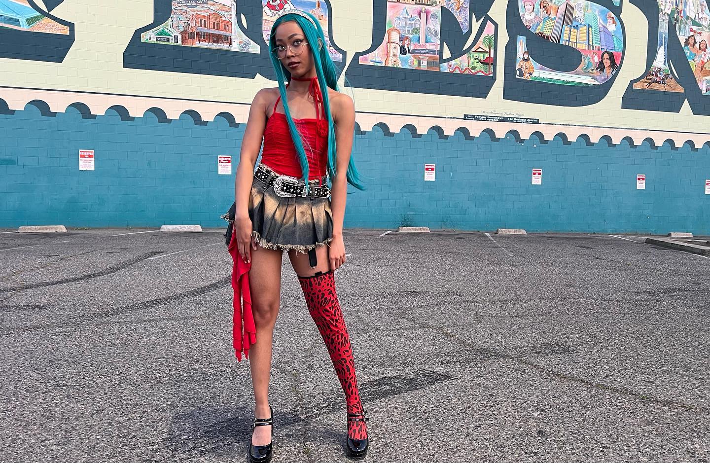 My pose is NASTYY IN THE LAST SLIDE‼️ Oh and don't say nothin bout my wig 🙄 ✦
P.s. Thanks for taking my pics kaiiknot 😝
☆

☆

☆

☆

☆

☆

☆

☆

☆
#fresno #badgirlsmarket #red #turquoise #turquoisehair #bling #black #blackgirl #makeup #fashion #ainticleantho #straightwig #wig #heels #thighhigh #cheetahprint #redcheetahprint #poses #helpmepose #notmodelmaterial #getgood #photos #pics #cali #california #silly #headband #sparkle #nonails #somanyhashtags