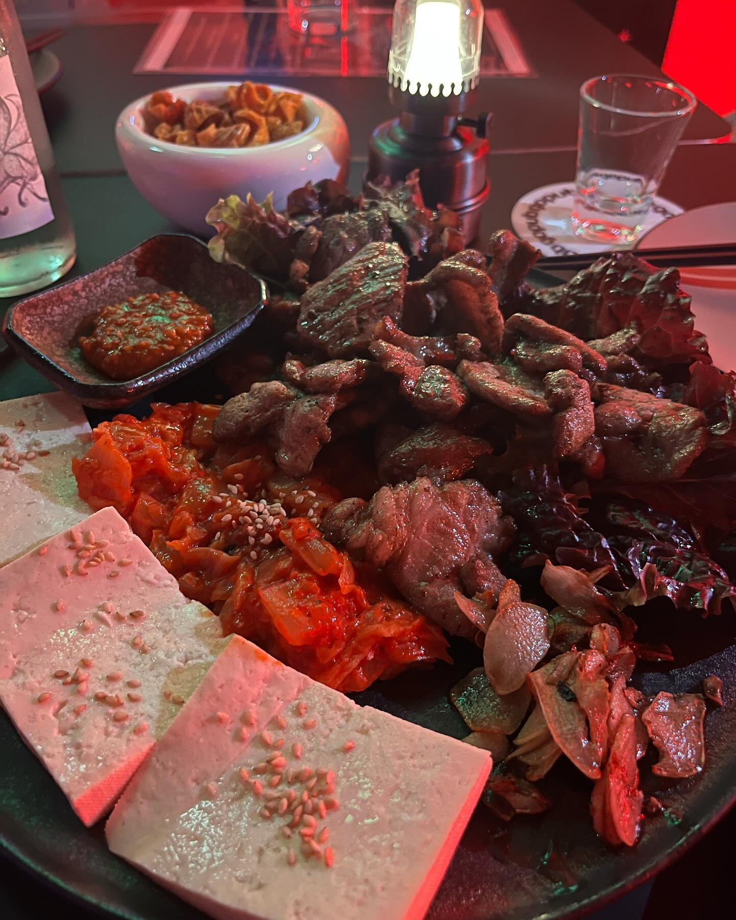 #협찬 가성비 끝내주는 건대 ‘주당쌀롱’🔥
 
judangssalon.kr

건대중심가에서즐기는 힙합식당 주당쌀롱 

📍서울 광진구 동일로 22길 59 지하1층 

모든 주류 무제한
19,900원 ㄷㄷ

소주 1병당 2천원⁉️

사장님이 강남에 고기집도 하셔서
확실히 고기들어간 안주들이 퀄 높음✨

목살 두부김치 핵존맛 ㅠ😋

우삼겹트러플치즈짜파게티 +파김치 조합도 미쳐😭😭

meogsta 팔로우 하면 다양한 정보를 받아 볼 수 있어요!

-----------------------------------------

더 맛있는 정보가 궁금하다면🤍
meogsta
meogsta
meogsta

#건대술집 #건대입구술집 #건대술집추천 #주당쌀롱 #건대데이트 #건대맛집추천 #건대입구역술집 #건대핫플레이스 #건대핫플 #건대입구역맛집 #건대데이트코스 #건대놀거리 #안주맛집 
#먹팔 #선팔 #먹스타그램