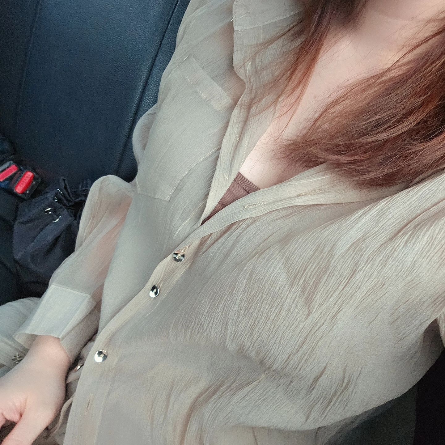맥주 옮기다가 망가진 앞머리의 원래 모습....☆
여름이다 더워🔥
