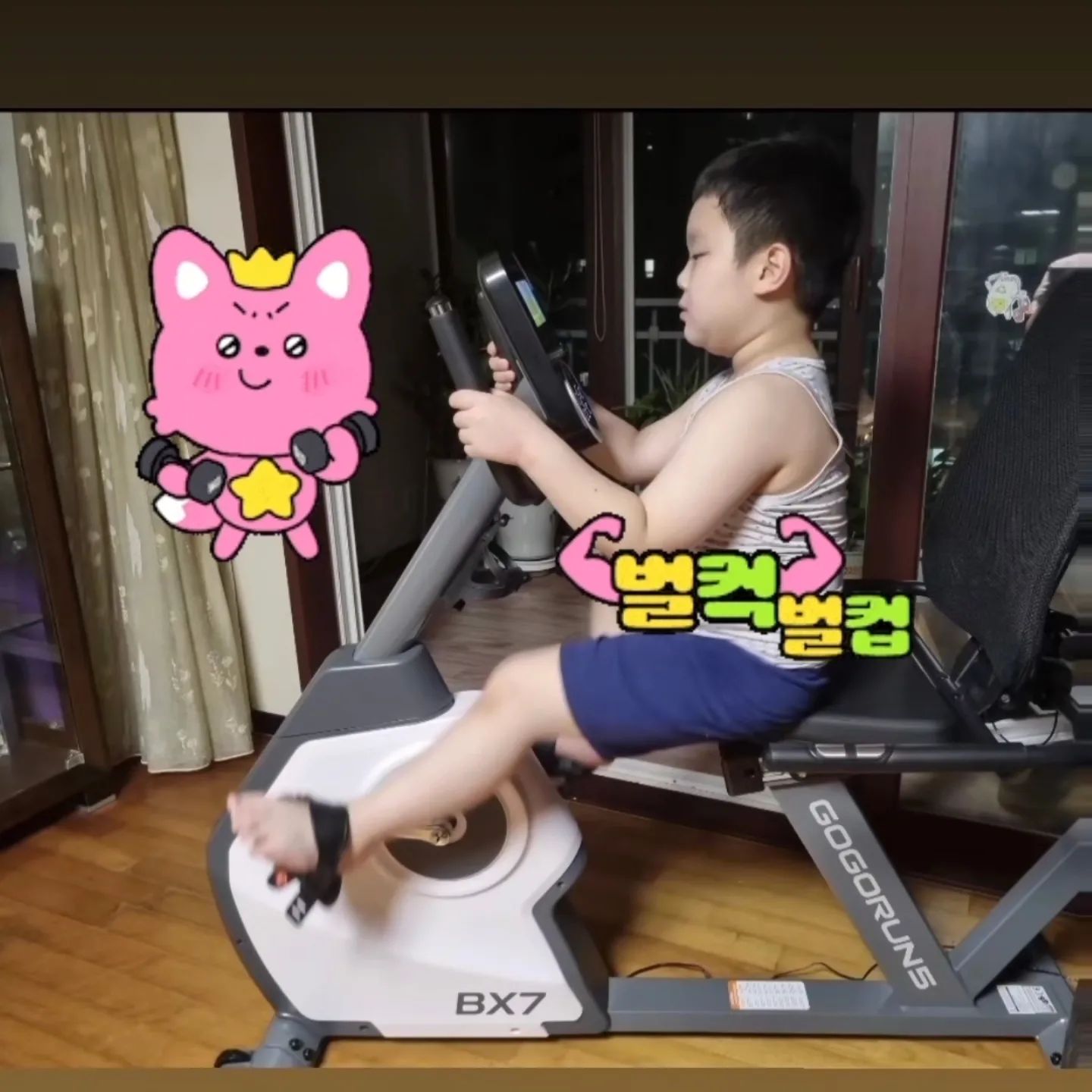 #협찬

다같이 운동하고
핑크퐁XCU와 함께 #두근득근오운완
인증샷 참여해봐요!
한정판 굿즈와 바디프로필 촬영까지 찍을수 있다니~
8월 한달간!!
전국 CU 매장에서 랜덤띠부씰 25종이 들어있는 ‘두근득근 구운란’을 만나볼 수 있 어요!!
cu_official
pinkfong.ko
#핑크퐁 #CU #핑크퐁CU #두근득근오운완 #오운완인증 #오운완챌린지 #오운완 #득근송