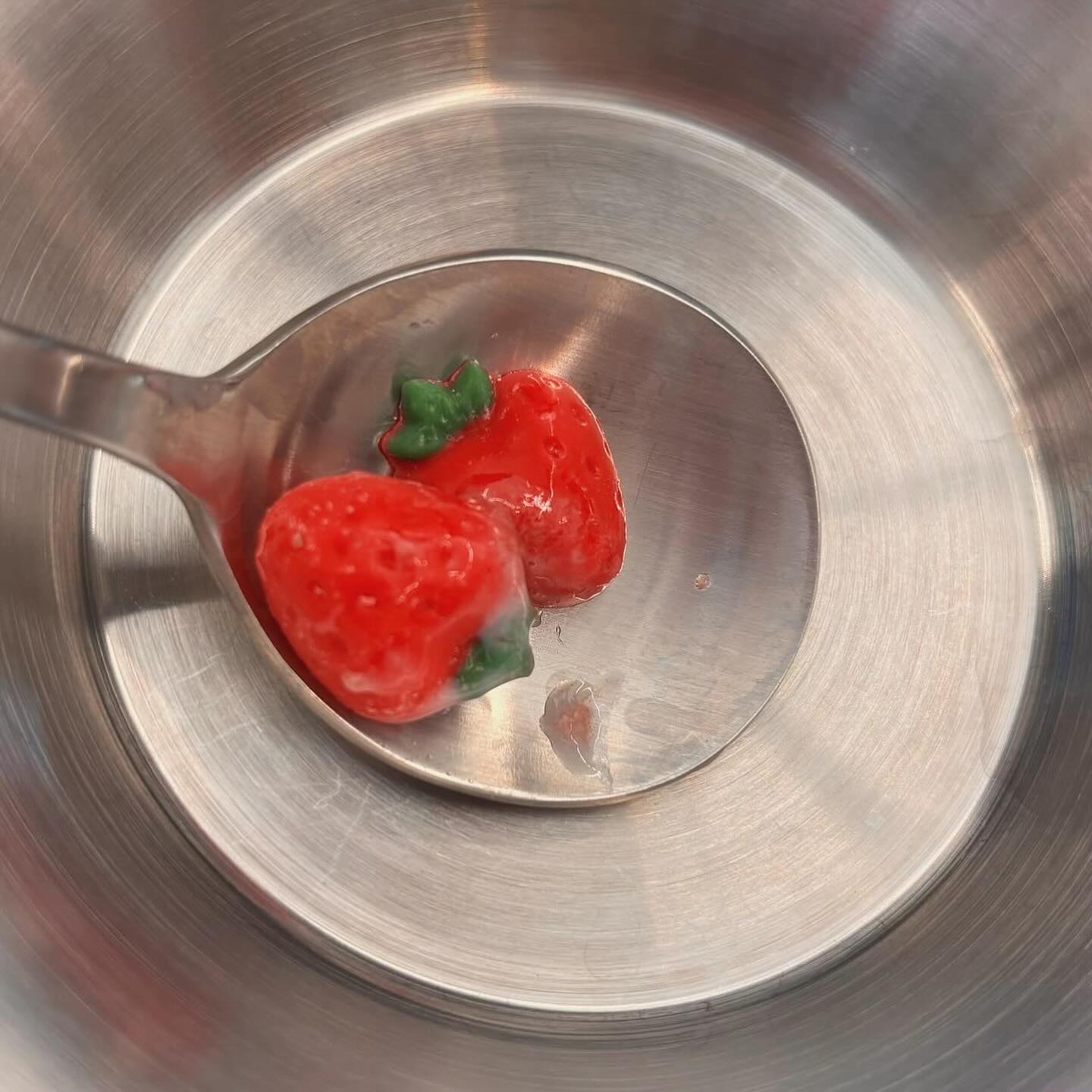 우행시🍓.。ｏ♡
빙수 하나에 기분이가 날아가요~੭ 

폐렴으로 고생해서 헬쑥해진 결.. 의젓하게 버텨줘서 고마워!

-
#카페데이트 #우리들의행복한시간
#빙수맛집 #프루트팩토리 #injindo