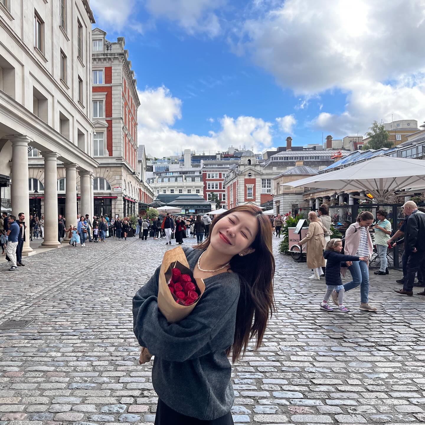 the 1st day in UK 🇬🇧
- Shoreditch
- Bricklane
- Covent Garden
- Tower Bridge etc.

#유니라미여행_런던