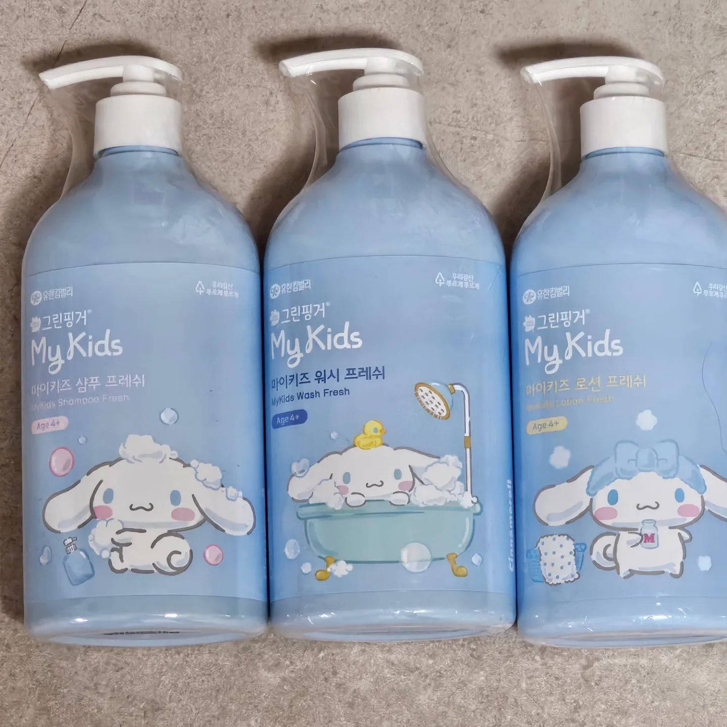 프레쉬한 산뜻하면서도 시원한향이 씻는시간을 더욱 기분좋게 만들어주고 촉촉한 보습력이 오래도록 지속되어 개운한대다 온종일 쾌적하고 상쾌해요

#그린핑거 #그린핑거산리오 #마이키즈 #마이키즈프레쉬 #시나모롤 #쿠로미 #맘큐 #맘큐이벤트 #산리오캐릭터즈 #신학기선물