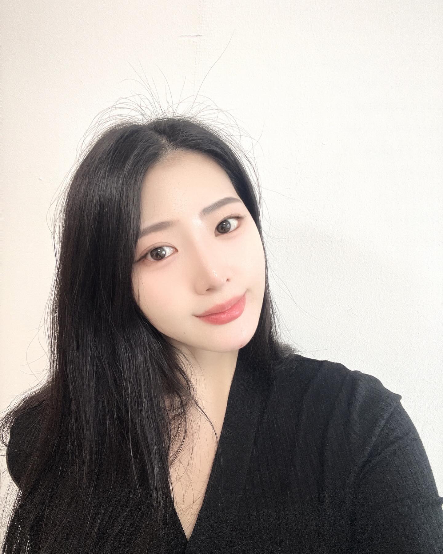 요즘 다들 내 나이에 관심이 많으세요ㅠ
밥 먹는 내내 팀장님한테 극딜 당하고 왔네.......🙂‍↕️