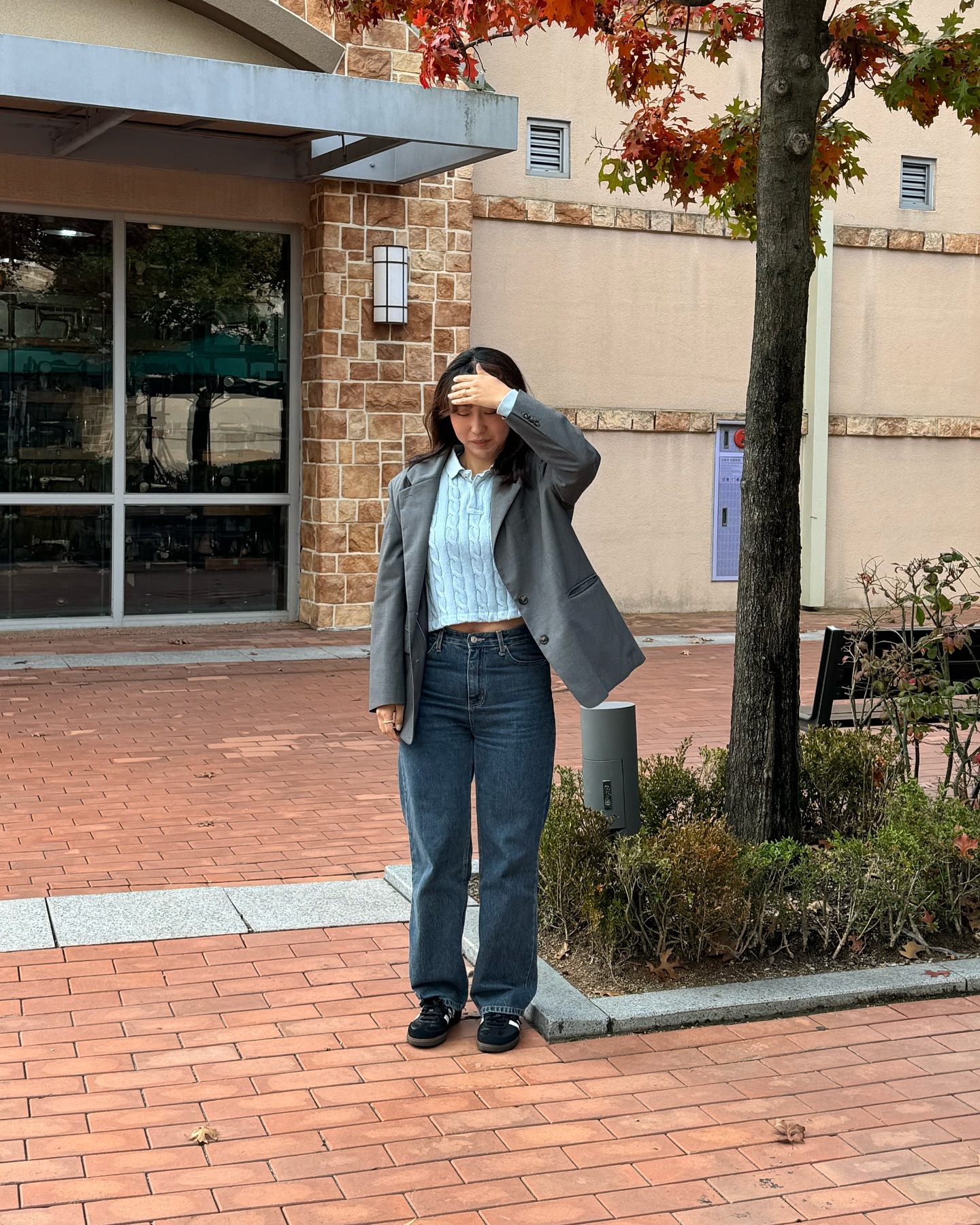 죄송한데 제 가을 어디 갔나요?
🥹🐿🍂🤎🍁 
못 보내..

#가을코디 #여자데일리룩 #여자코디
#아디다스운동화 #운동화코디 #폴로랄프로렌 #앳코너