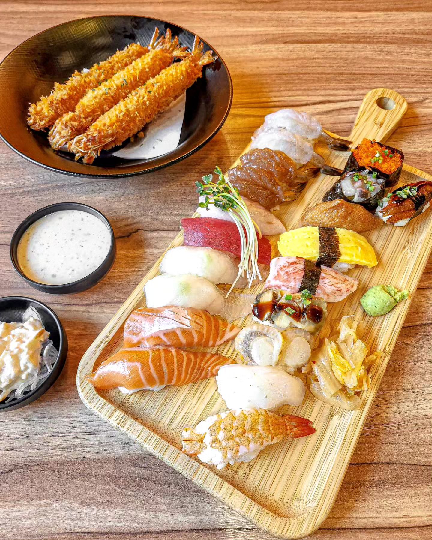 #광고 #협찬

▪️초밥만드는사람들
주소	: 광주 광산구 신창동 650-6

#광주맛집#신창동맛집#광주초밥맛집#신창동초밥#초밥맛집#광주데이트#데이트코스#광주가볼만한곳#맛집추천#맛집투어#초밥#먹스타그램#맛스타그램#일상#소통#신창동데이트#광주핫플#신창동핫플#돼지그램#초밥만드는사람들