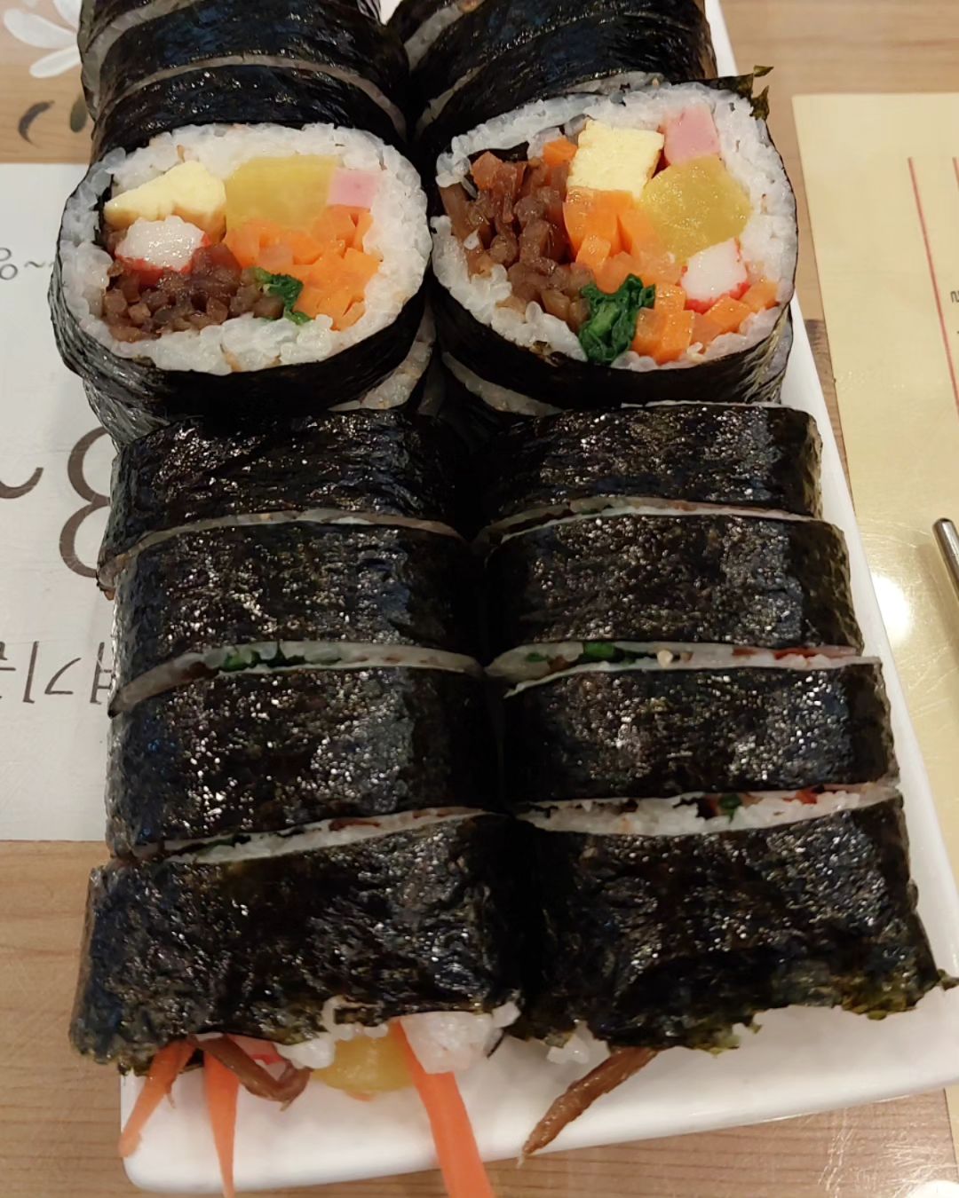 고봉민김밥
우동이 맛났음 

#고봉민김밥  #우동맛집 #고봉민는김밥이쥐 #맛난입술