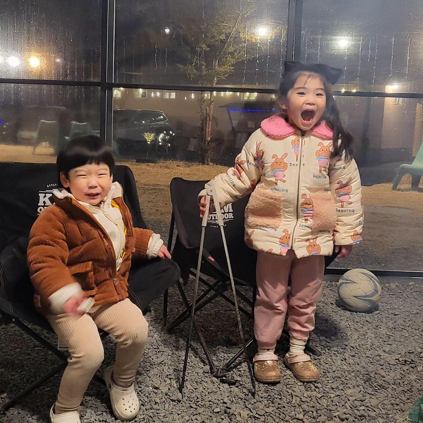 얼마만에 글램핑이야🤎

24시간도 안되는 시간 보내고 각자 위치로 해산
짧지만 꽉차게 행복했다
이 시기가 엄청난 추억이 되겠지🥹

#가족이최고