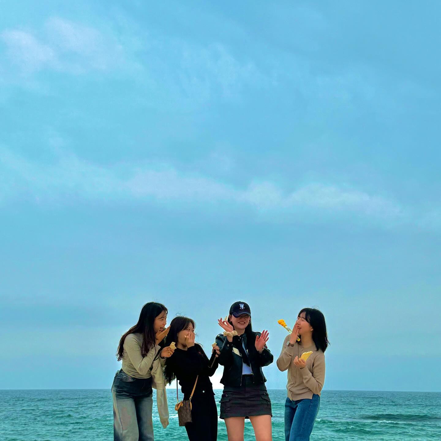 모음zip #🌊 #☁️ #벌써10년