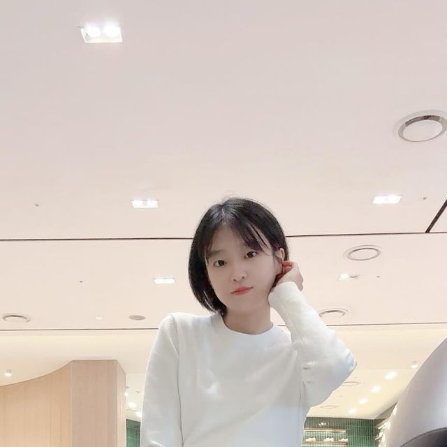 ‎모찌엄마(•̀ᴗ•́)و ̑̑‎ on Instagram: "#이벤트당첨기록 @jena_libran 애정하는 인친님이 댓글이벤트를 자주 진행하셔서 참여했다가 당첨이 되었어요! 마음에 드는 예쁜 옷을 고르라고 하셔