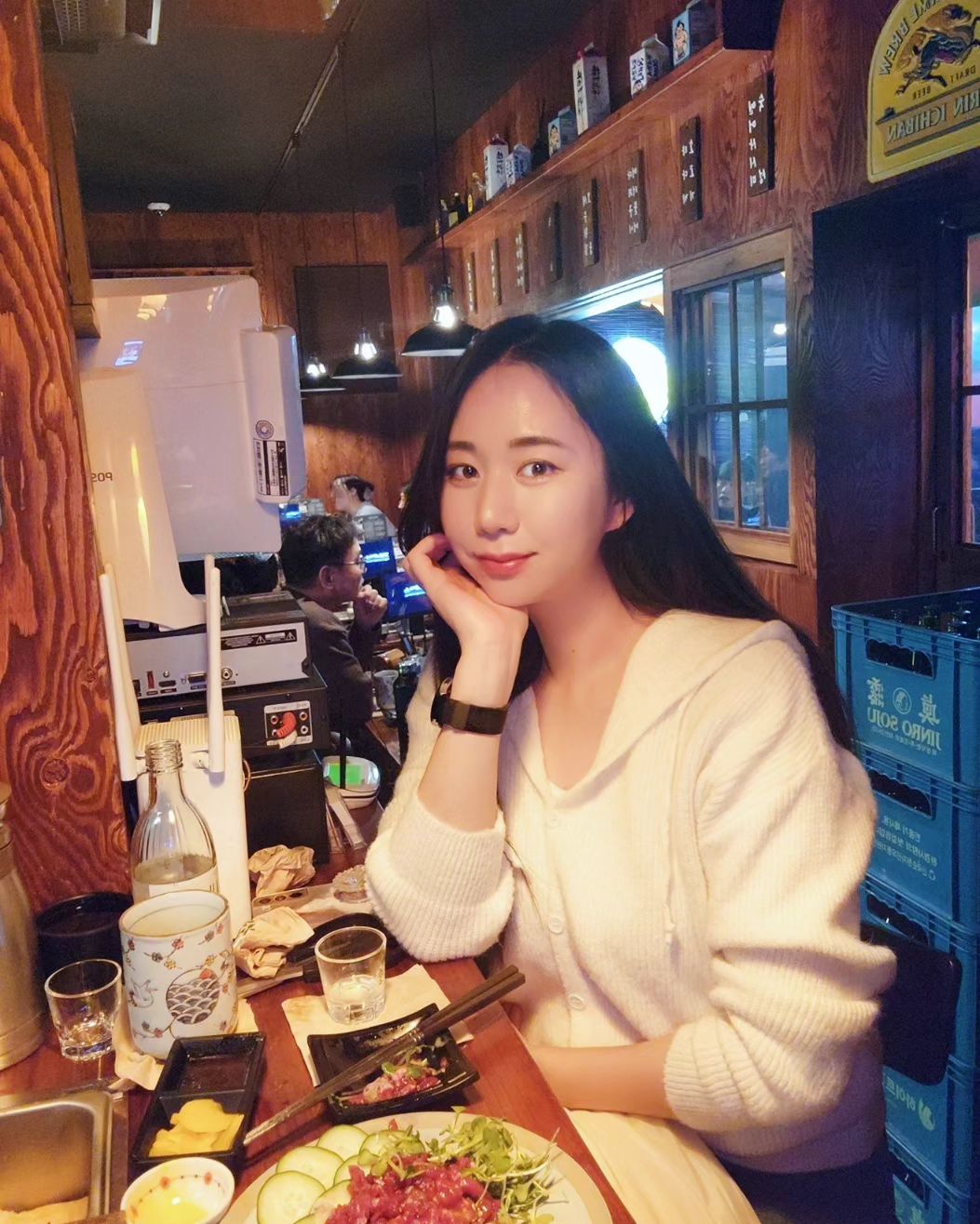 ㅡ
분위기,맛 너무 맘에 드는 오뎅바💛
감자샐러드에 브라운치즈는 #맛없을수없는맛
사진은 왜케 잘 찌거줌👏🫶
#철길부산집 에서