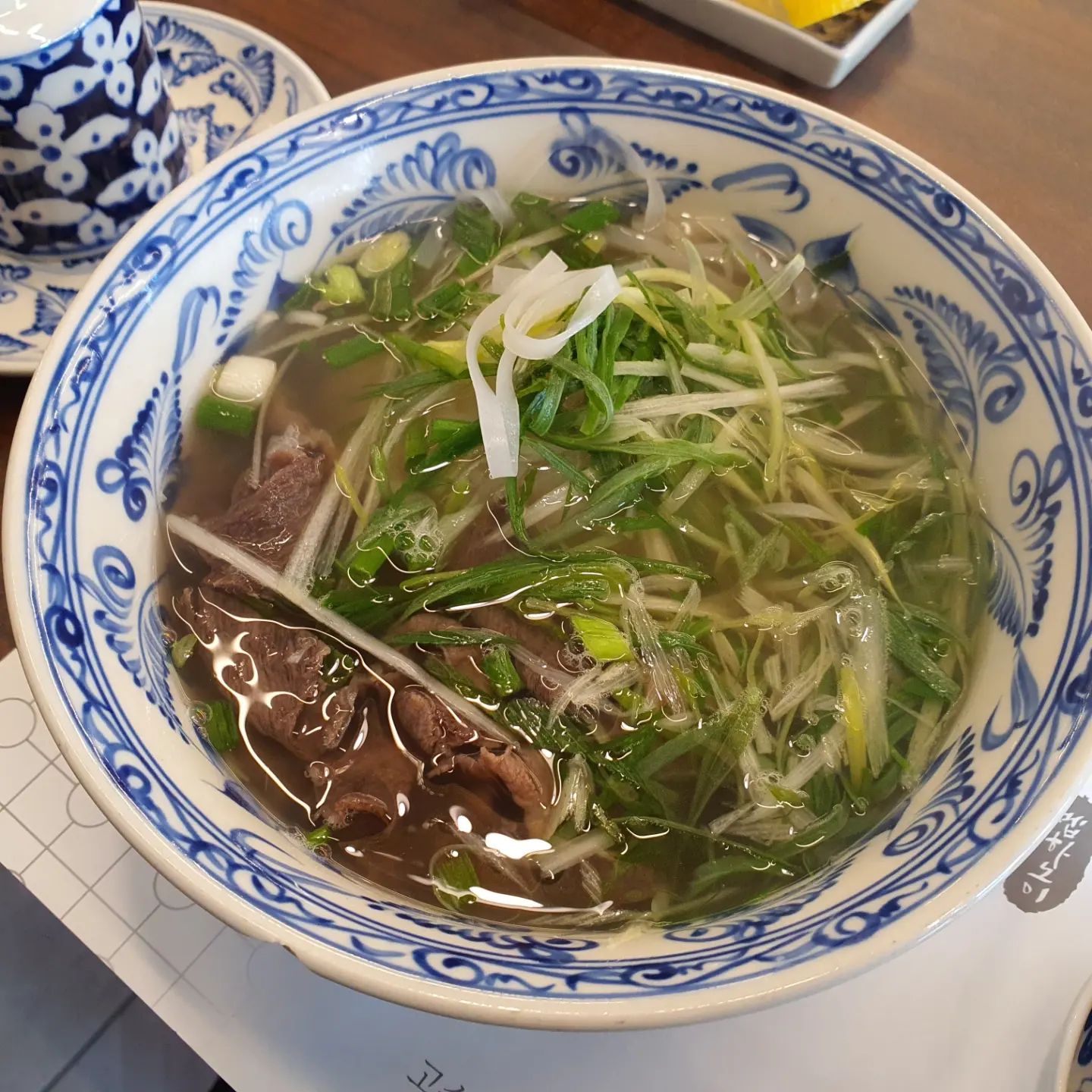 출강후
점심 맛있쪄
간만에 쌀국수😀

#벱하노이#율하동쌀국수#벱하노이율하점 #율하동맛집